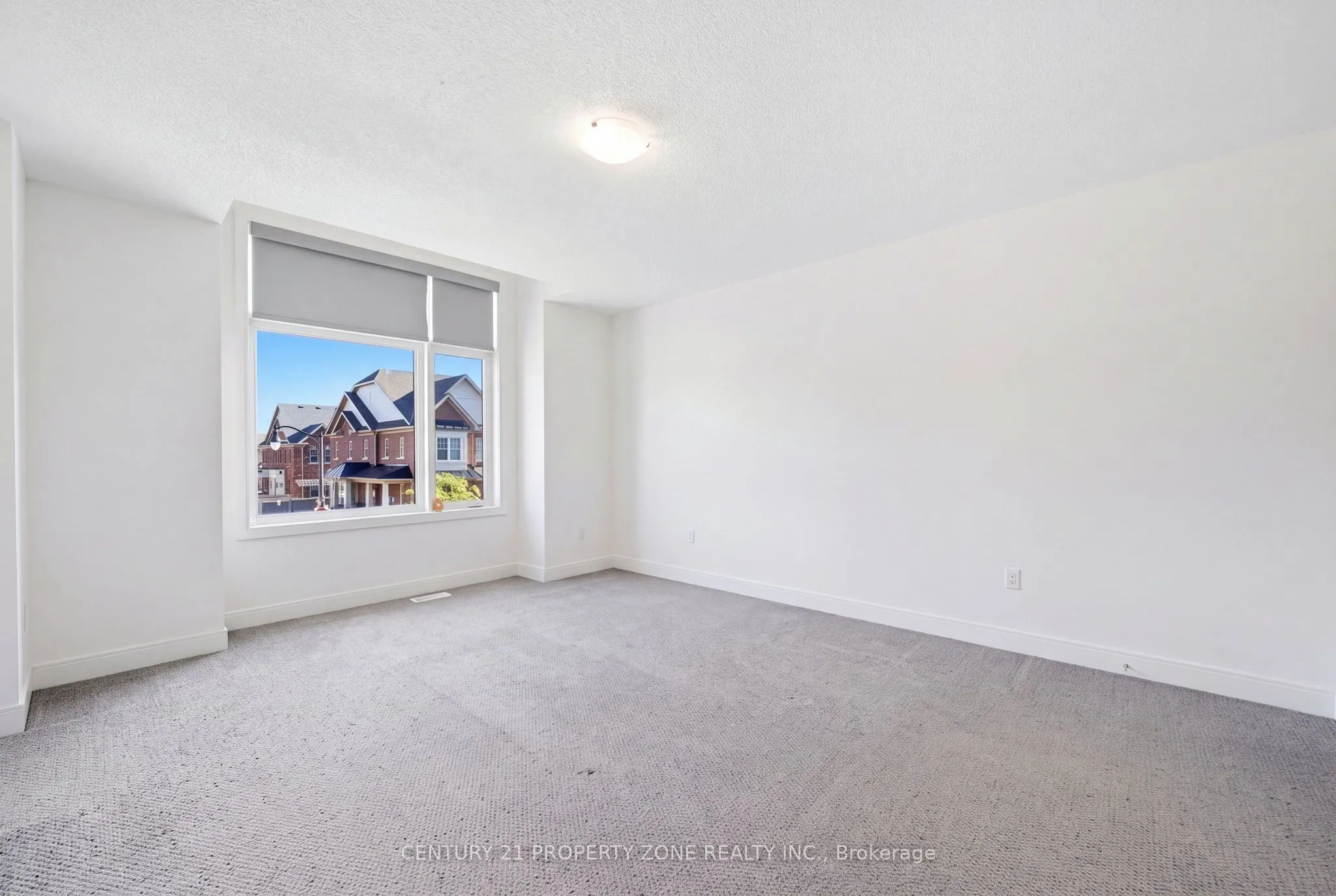 100 Pearman Crescent