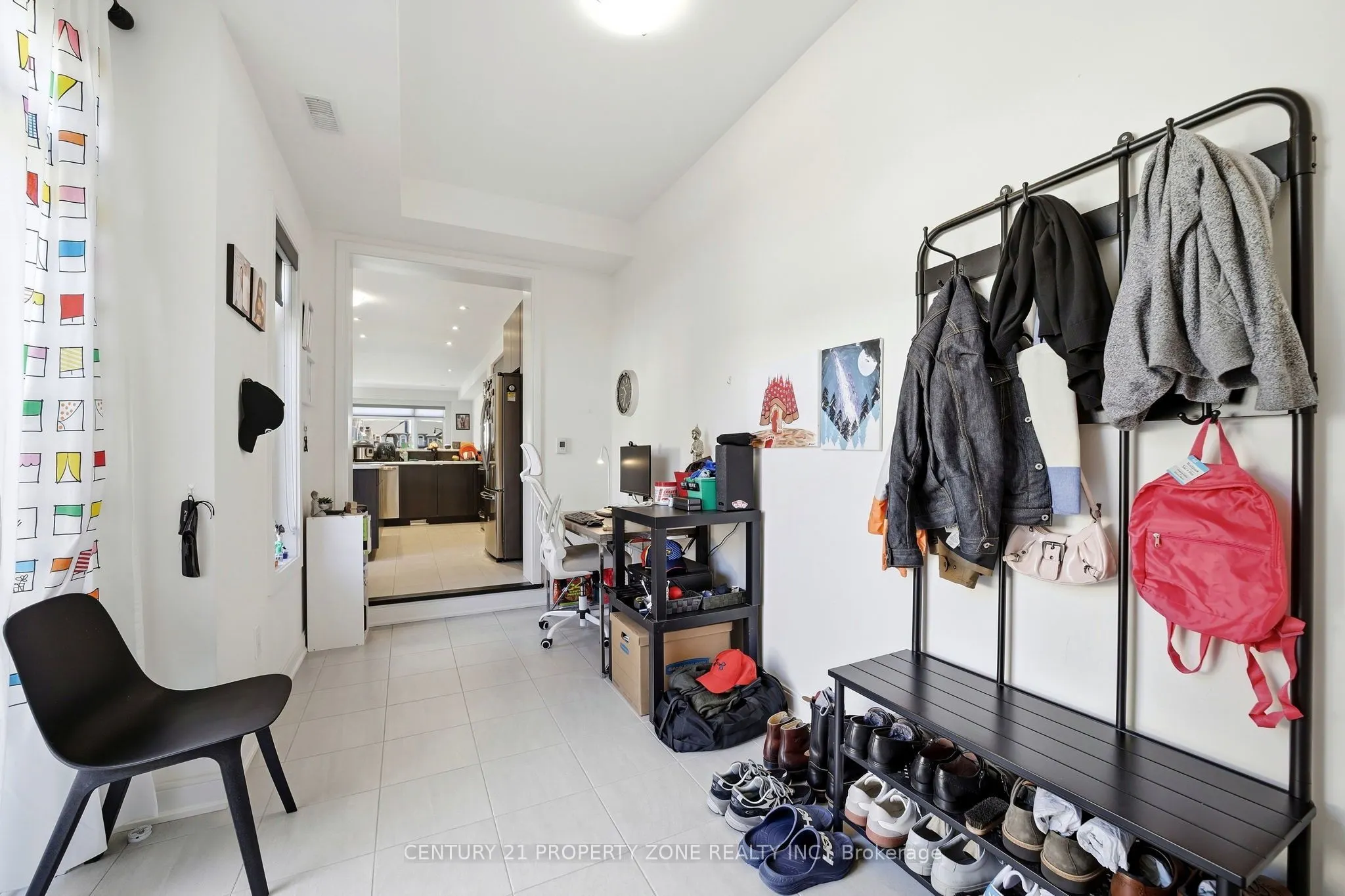 100 Pearman Crescent