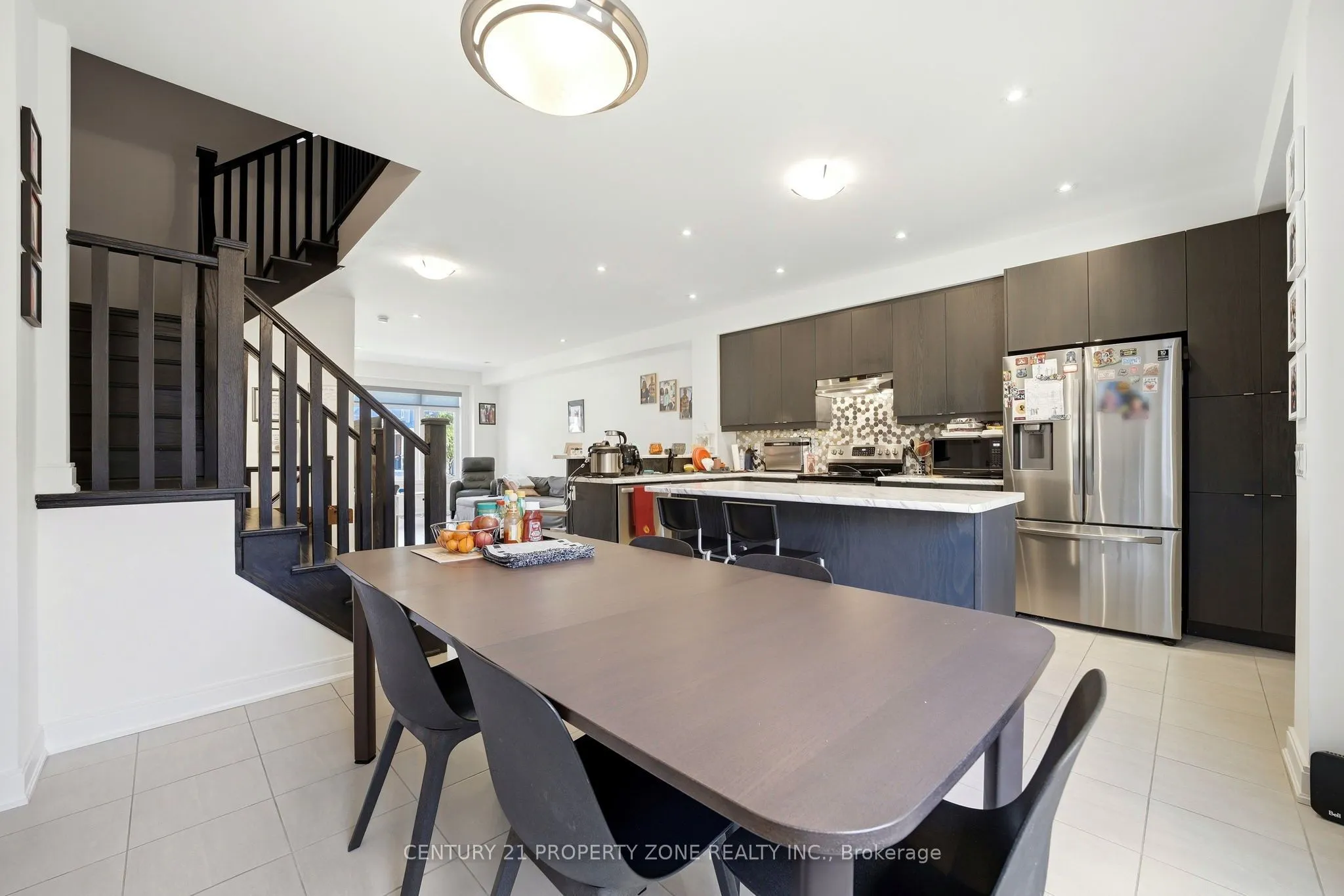 100 Pearman Crescent