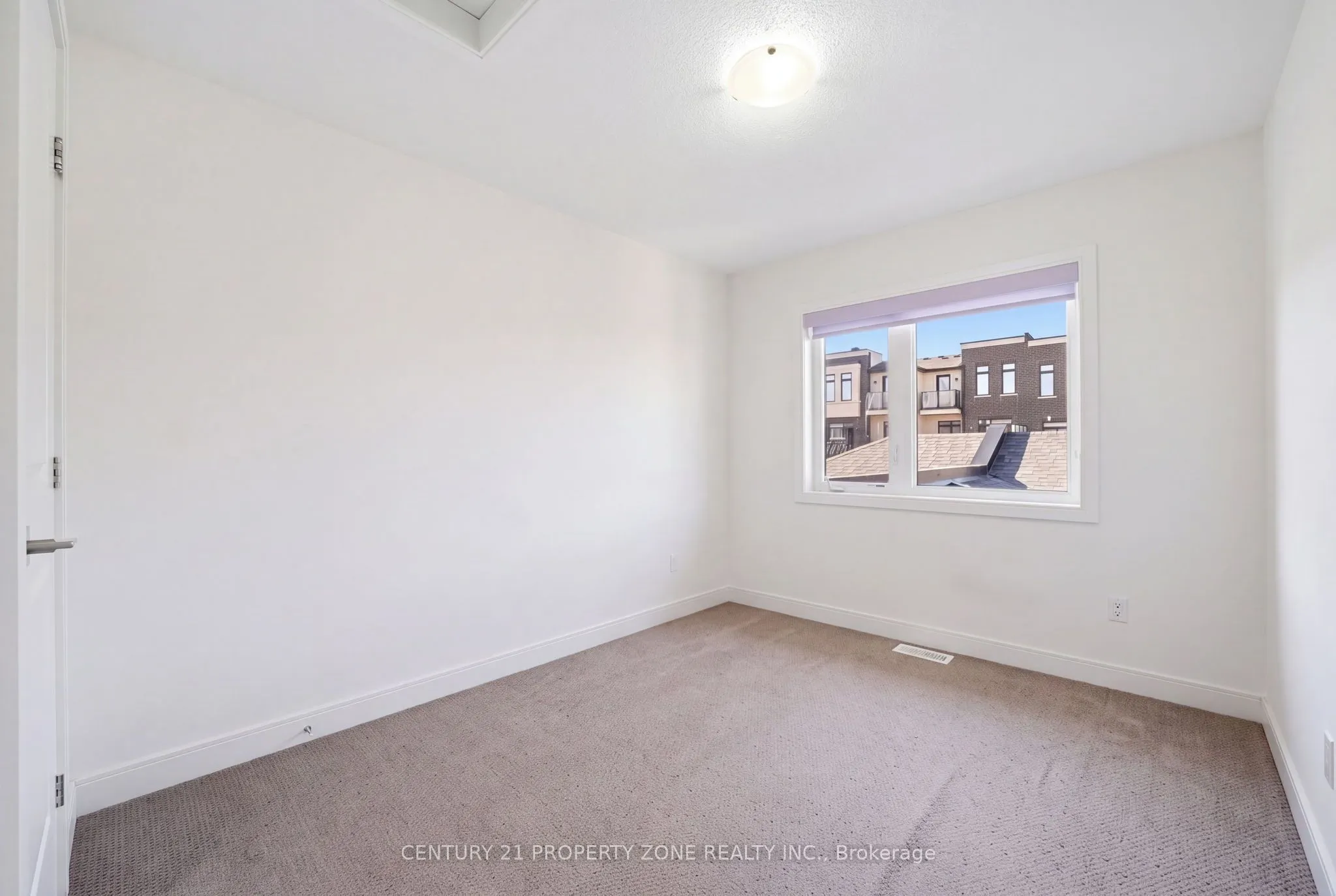 100 Pearman Crescent