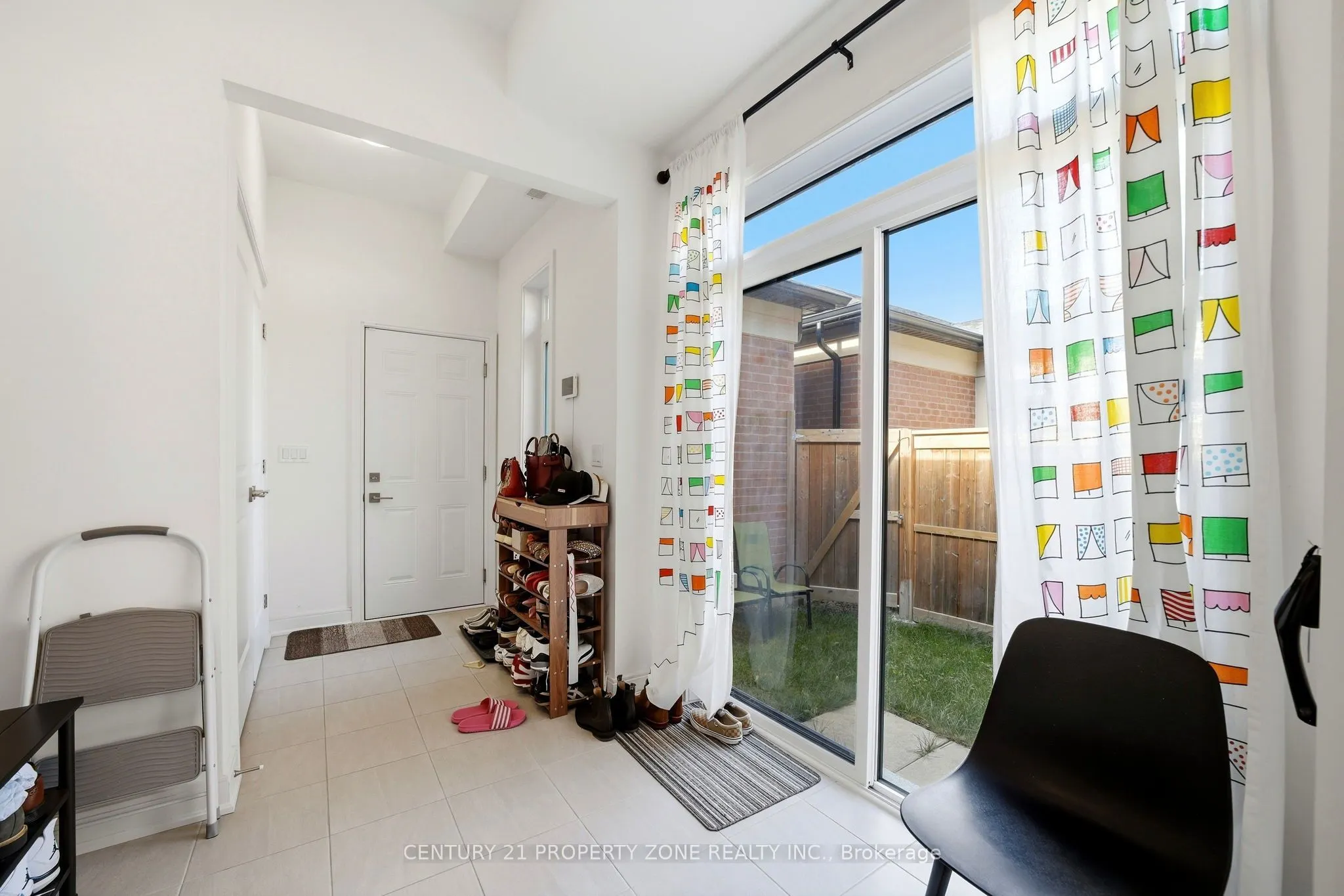 100 Pearman Crescent