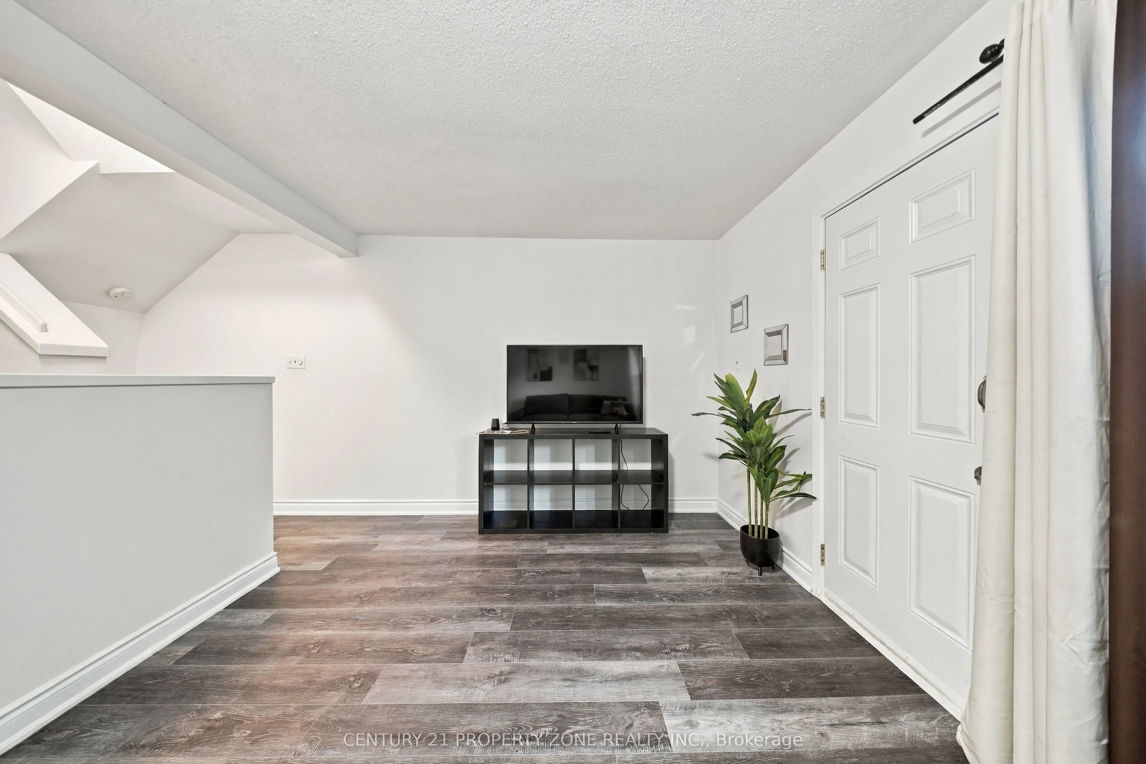 38 Eden Park #62
