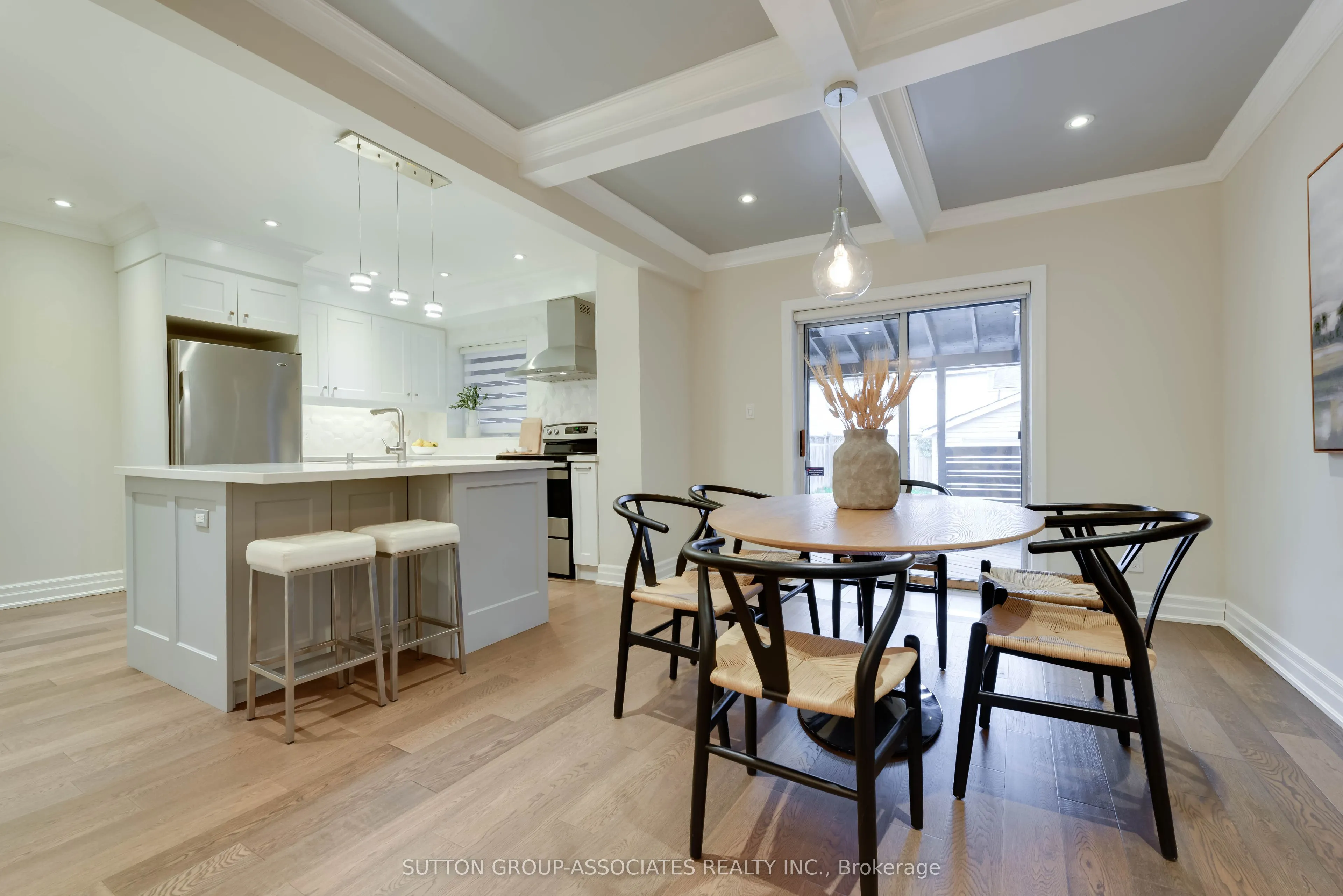 71 Kersdale Avenue