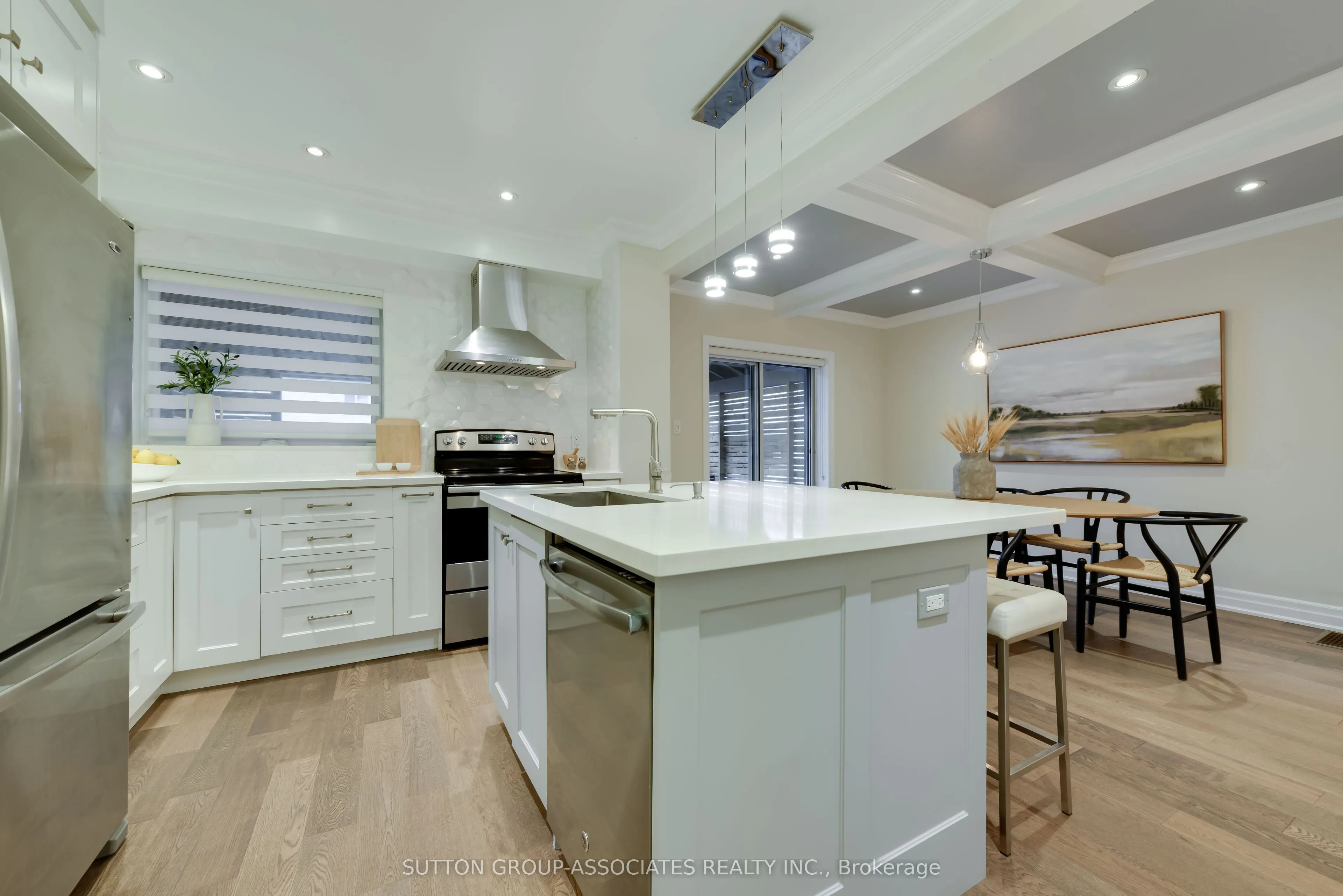 71 Kersdale Avenue
