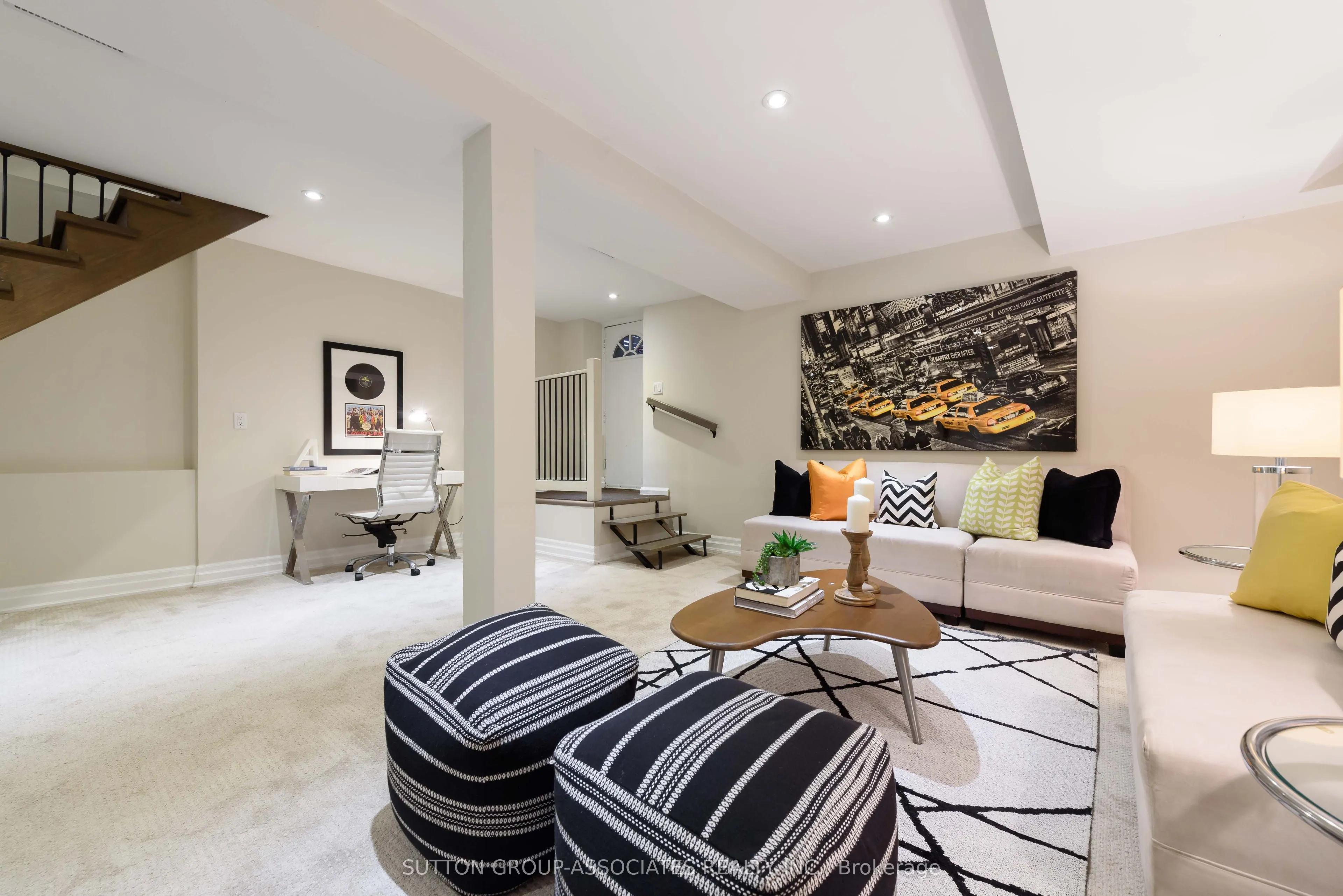 71 Kersdale Avenue