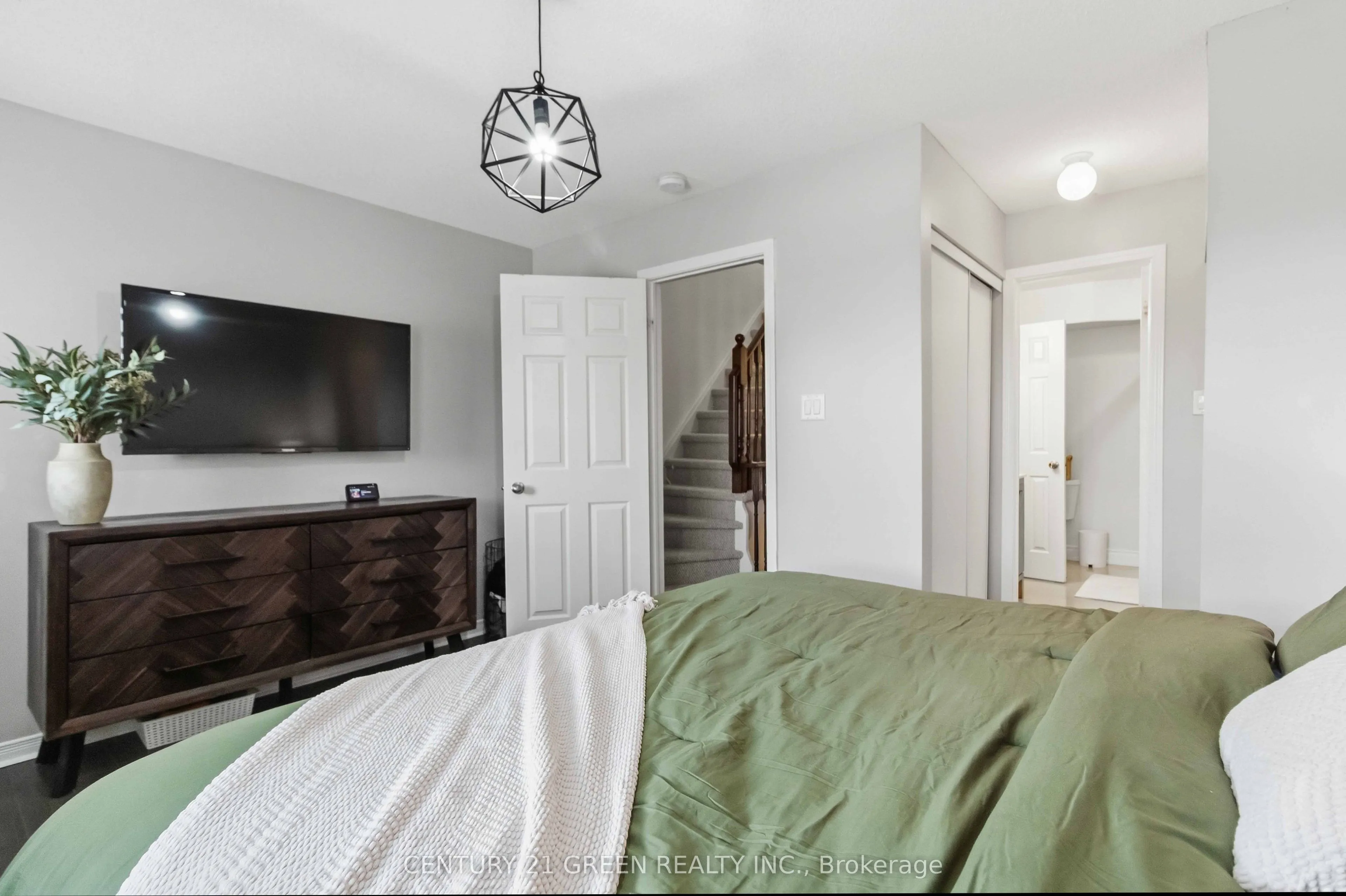 180 Howden Boulevard #43
