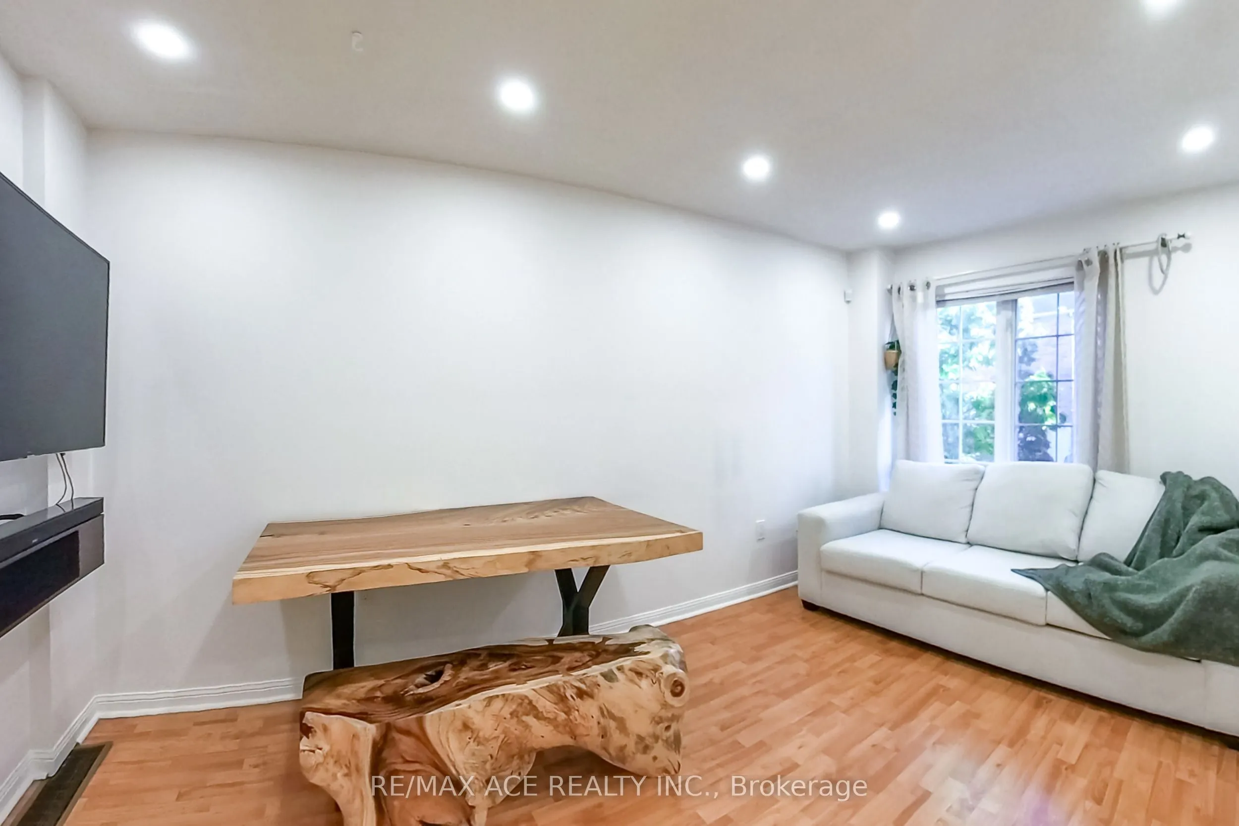 1525 South Parade Court #22