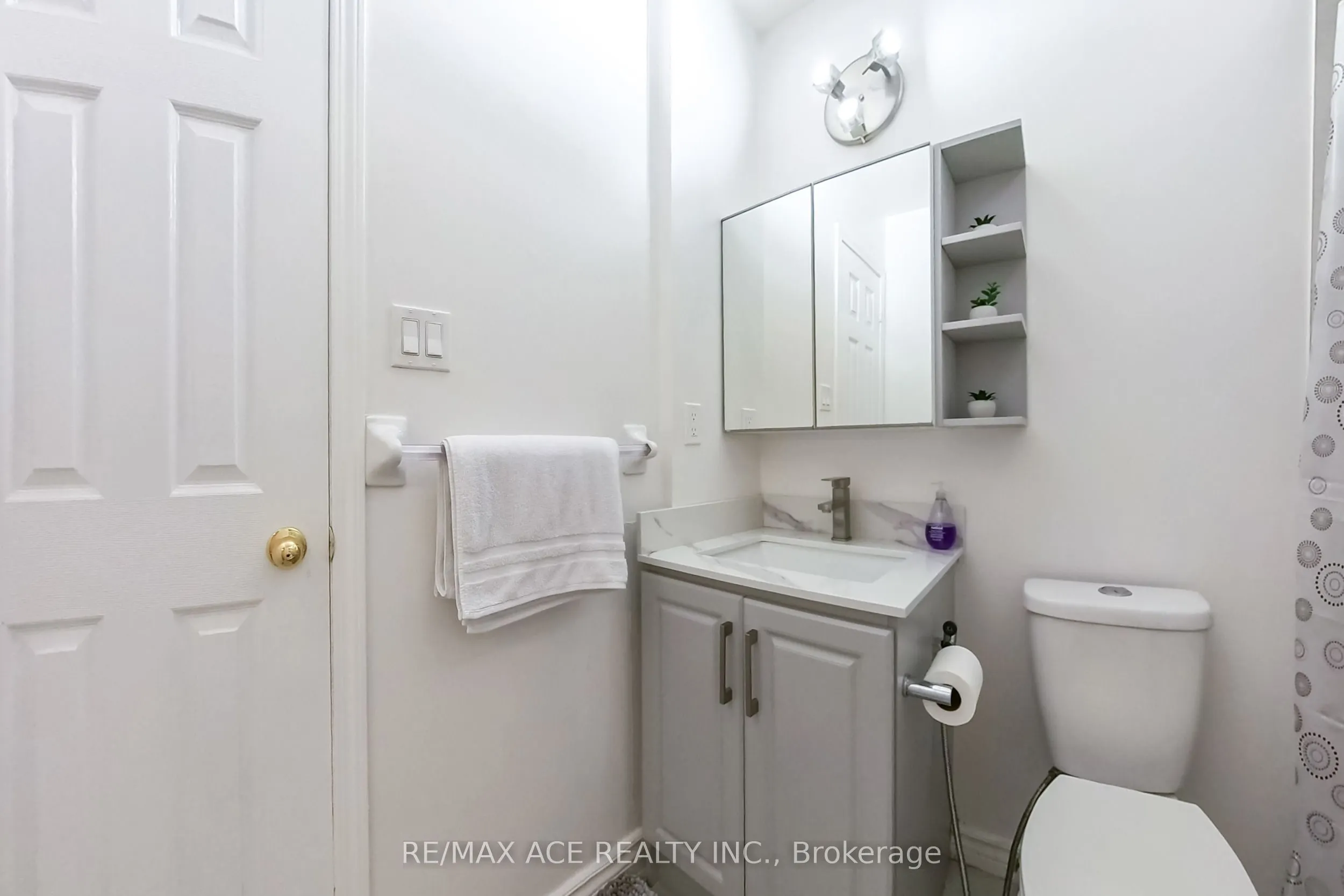 1525 South Parade Court #22