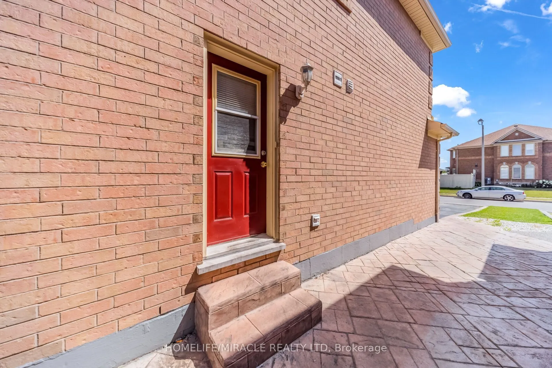 32 Gold Tree Street