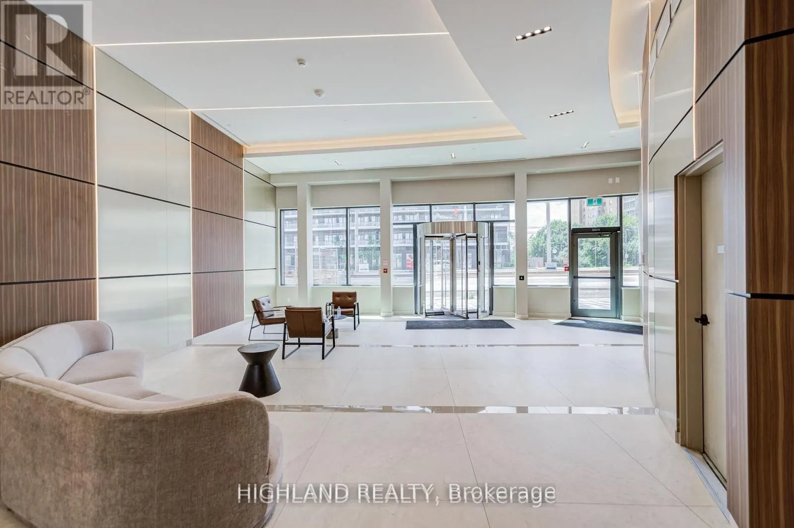 5081 Hurontario Street #3103