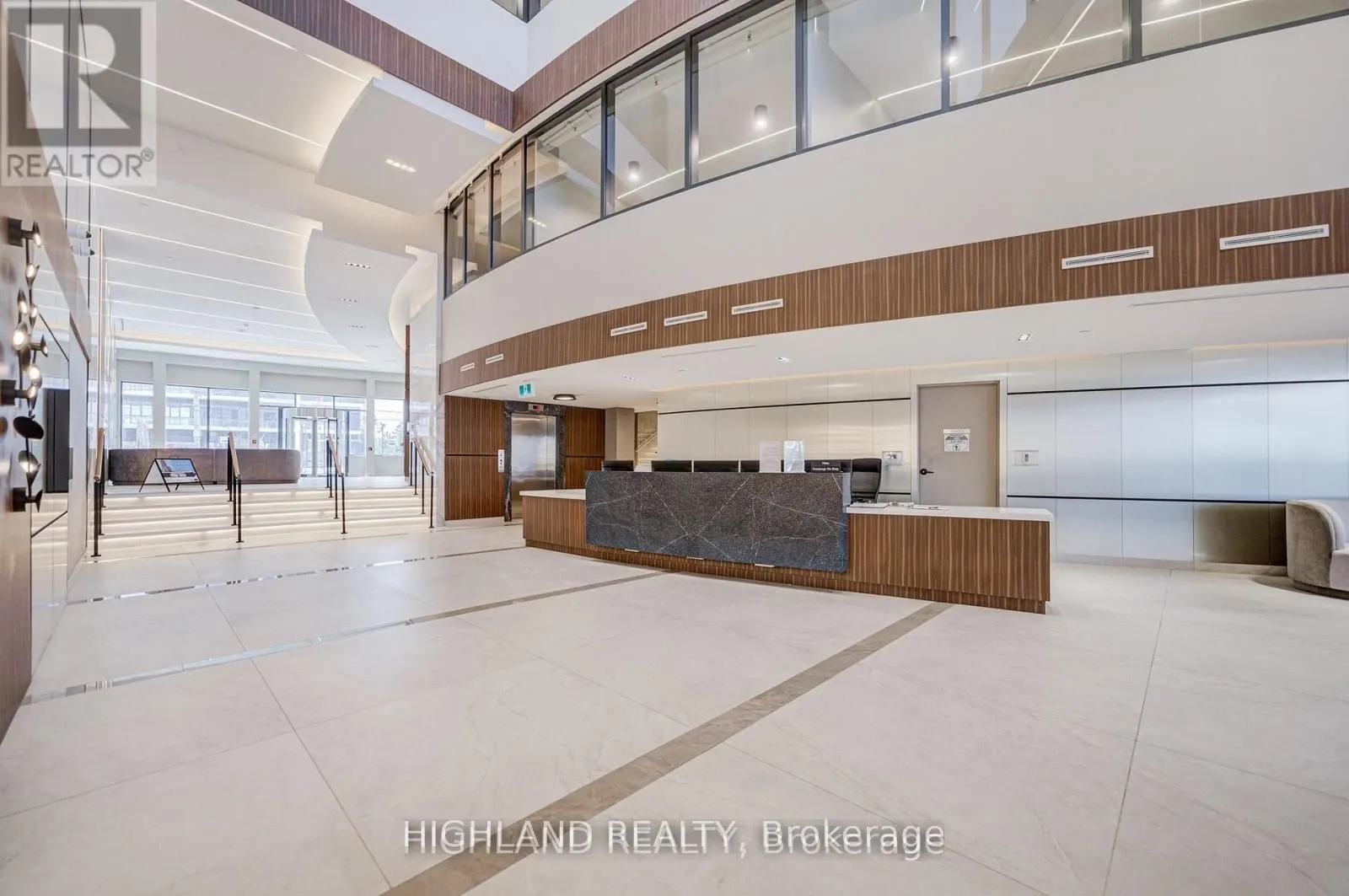 5081 Hurontario Street #3103