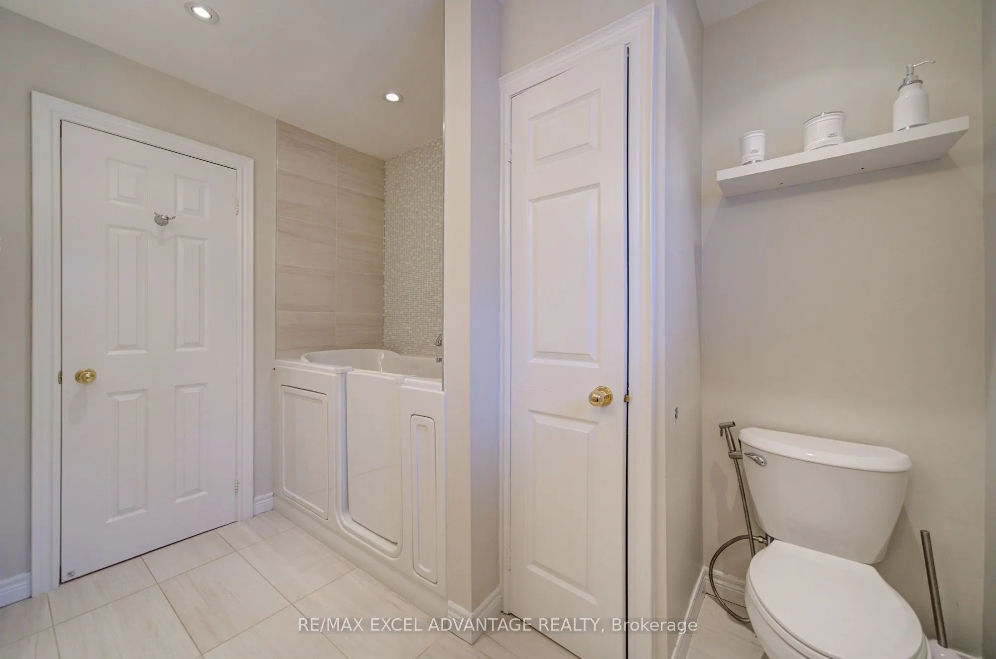 5470 Middleport Crescent