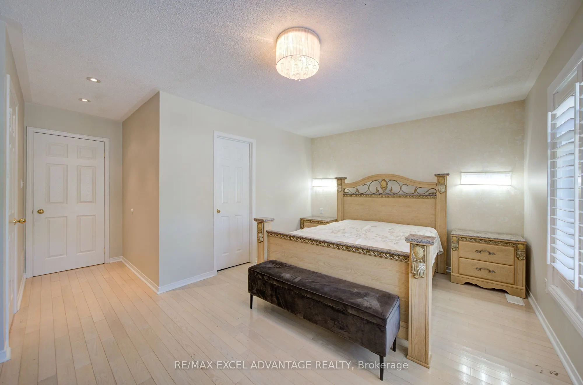 5470 Middleport Crescent