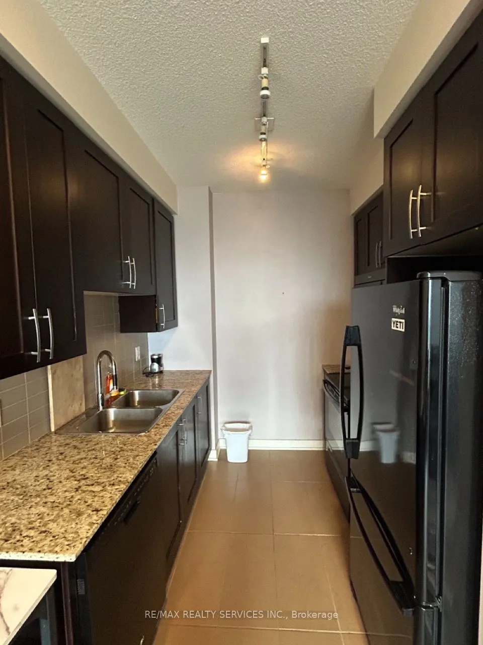 4070 Confederation Parkway #4005