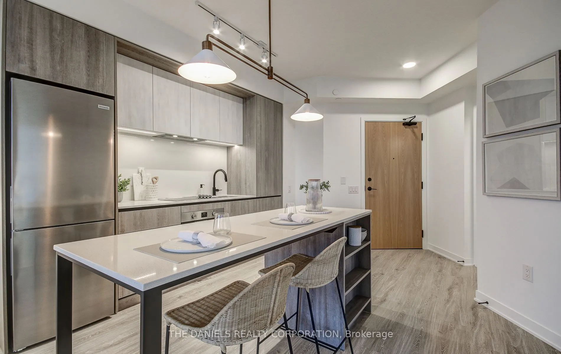 2495 Eglinton Avenue W #1606