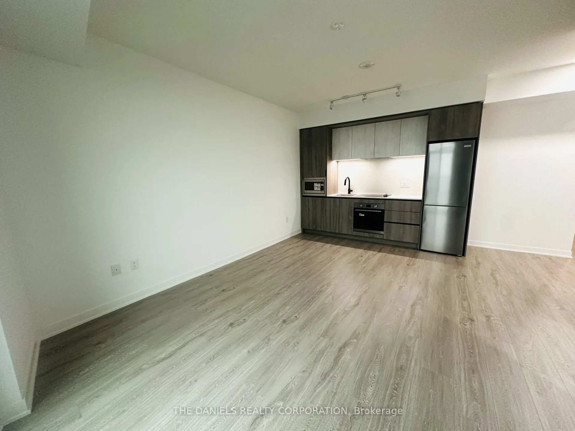 2495 Eglinton Avenue W #2313