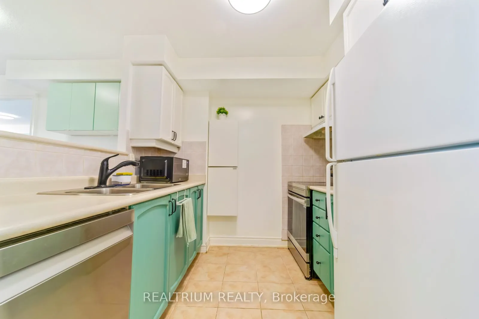 710 Humberwood Boulevard #811