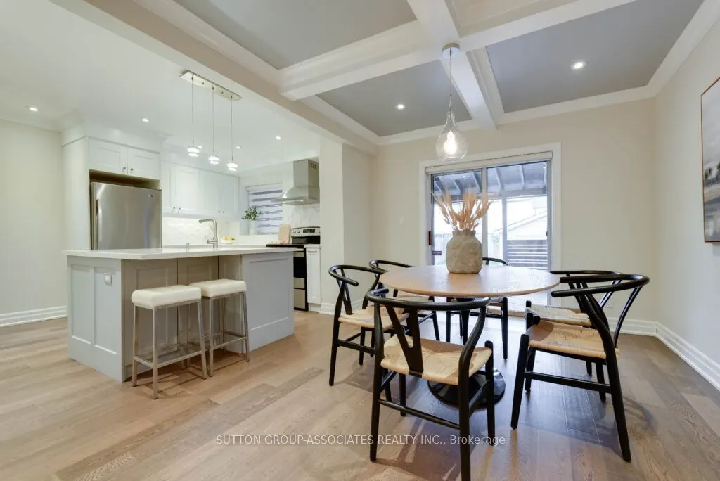 71 Kersdale Avenue