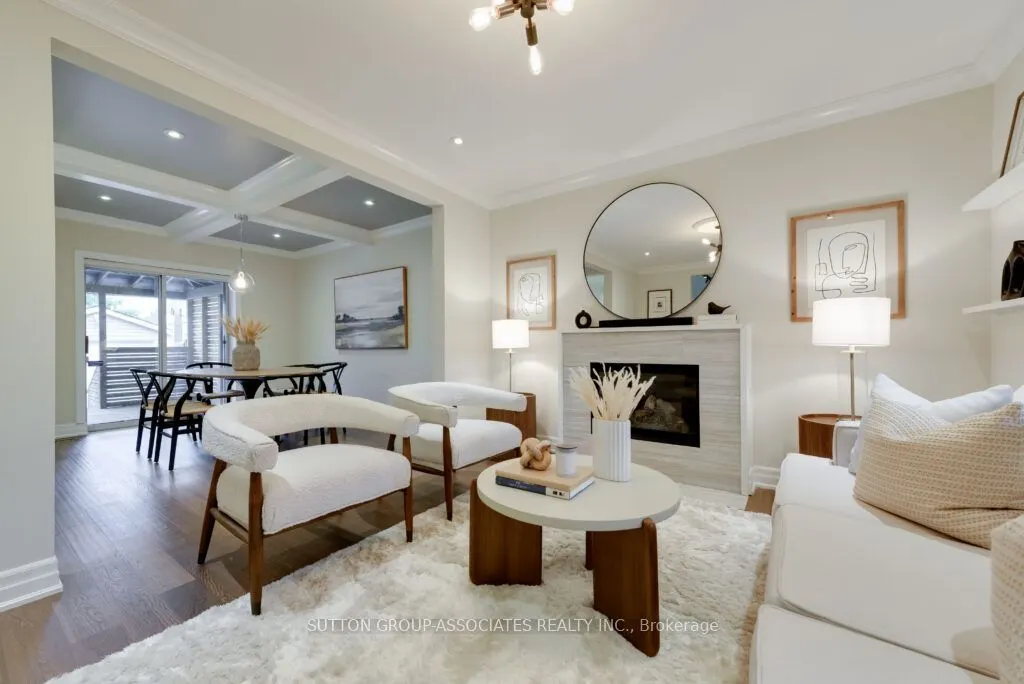 71 Kersdale Avenue