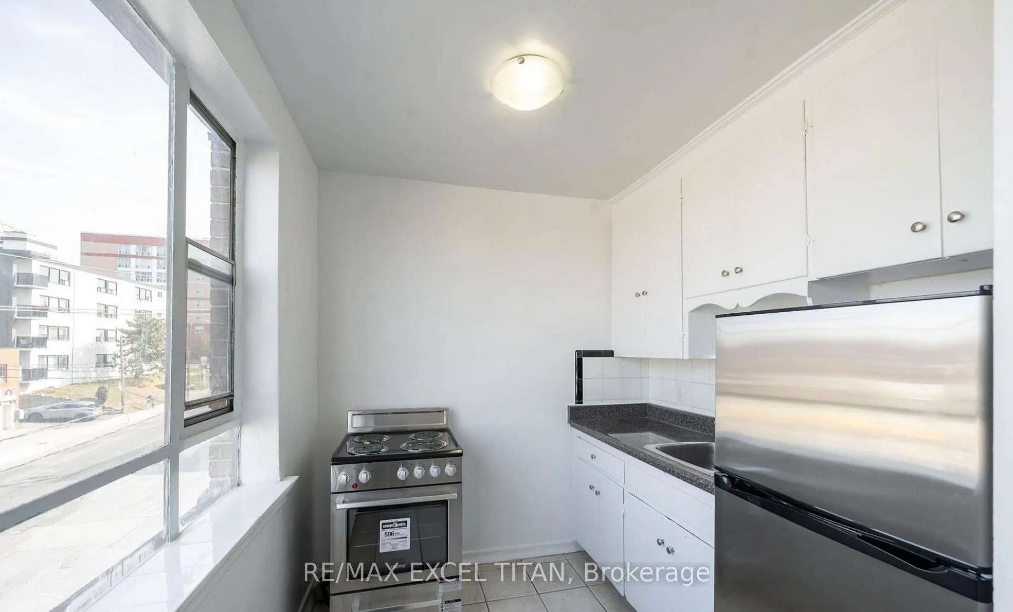 2505 Eglinton Avenue W #G4