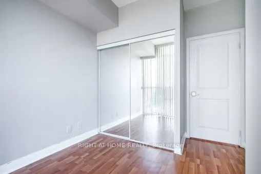 80 Absolute Avenue #2009
