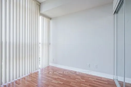 80 Absolute Avenue #2009