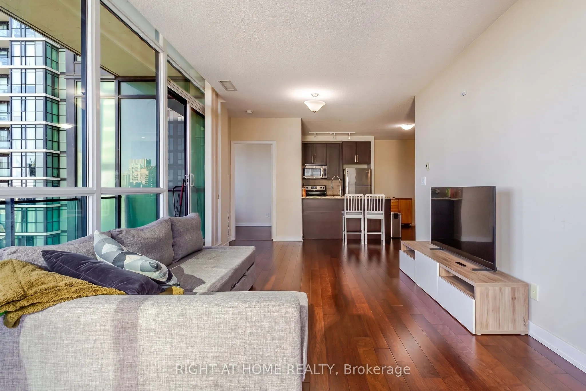 4070 Confederation Parkway #2102