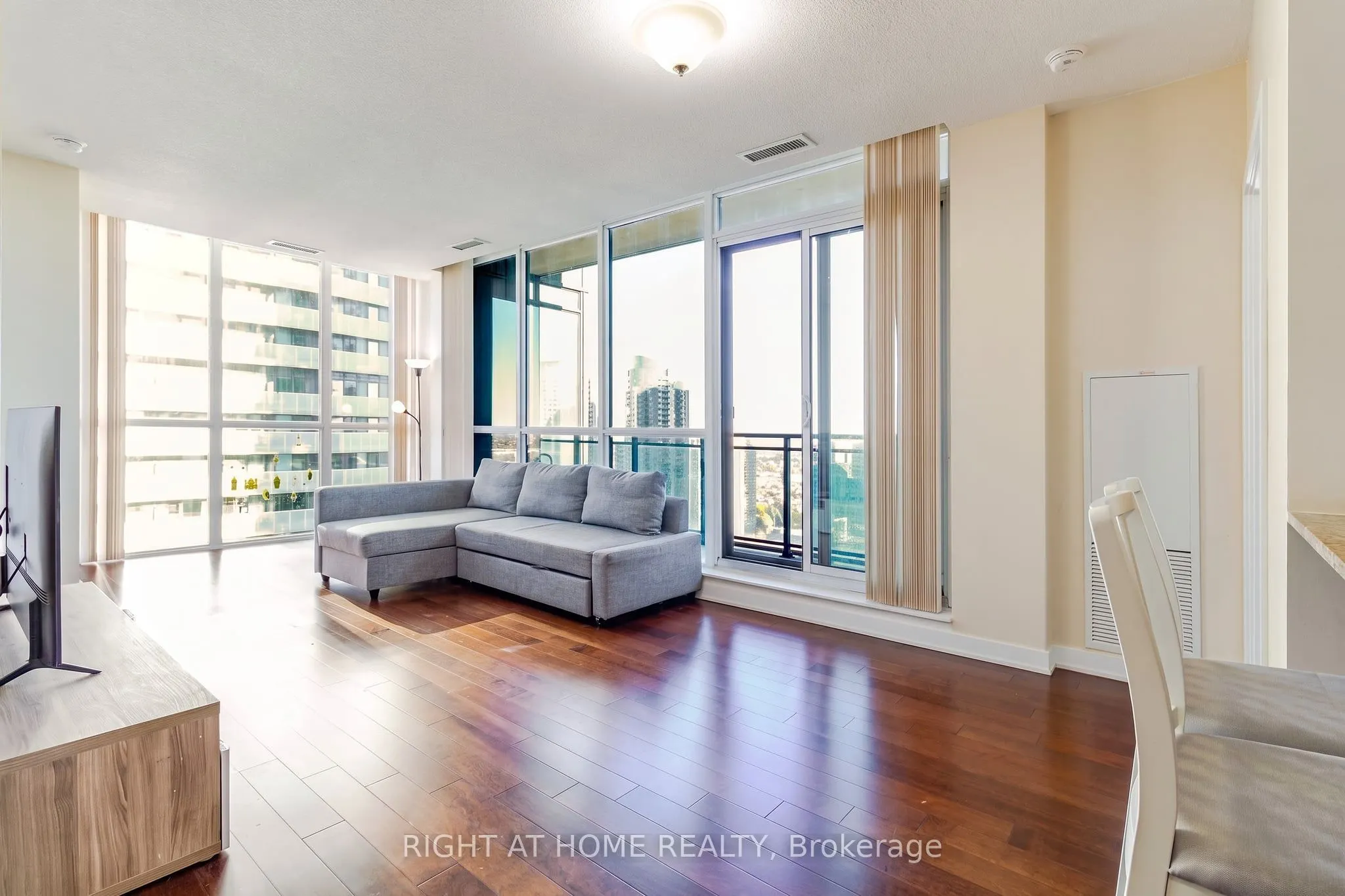 4070 Confederation Parkway #2102