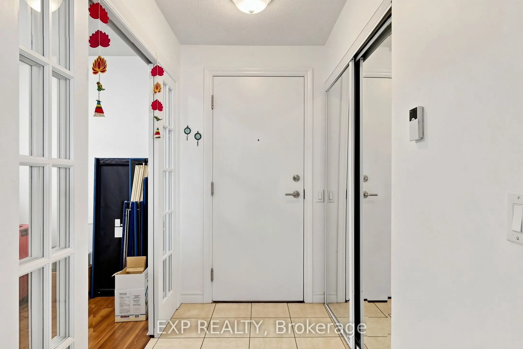 5233 Dundas Street W ##1428