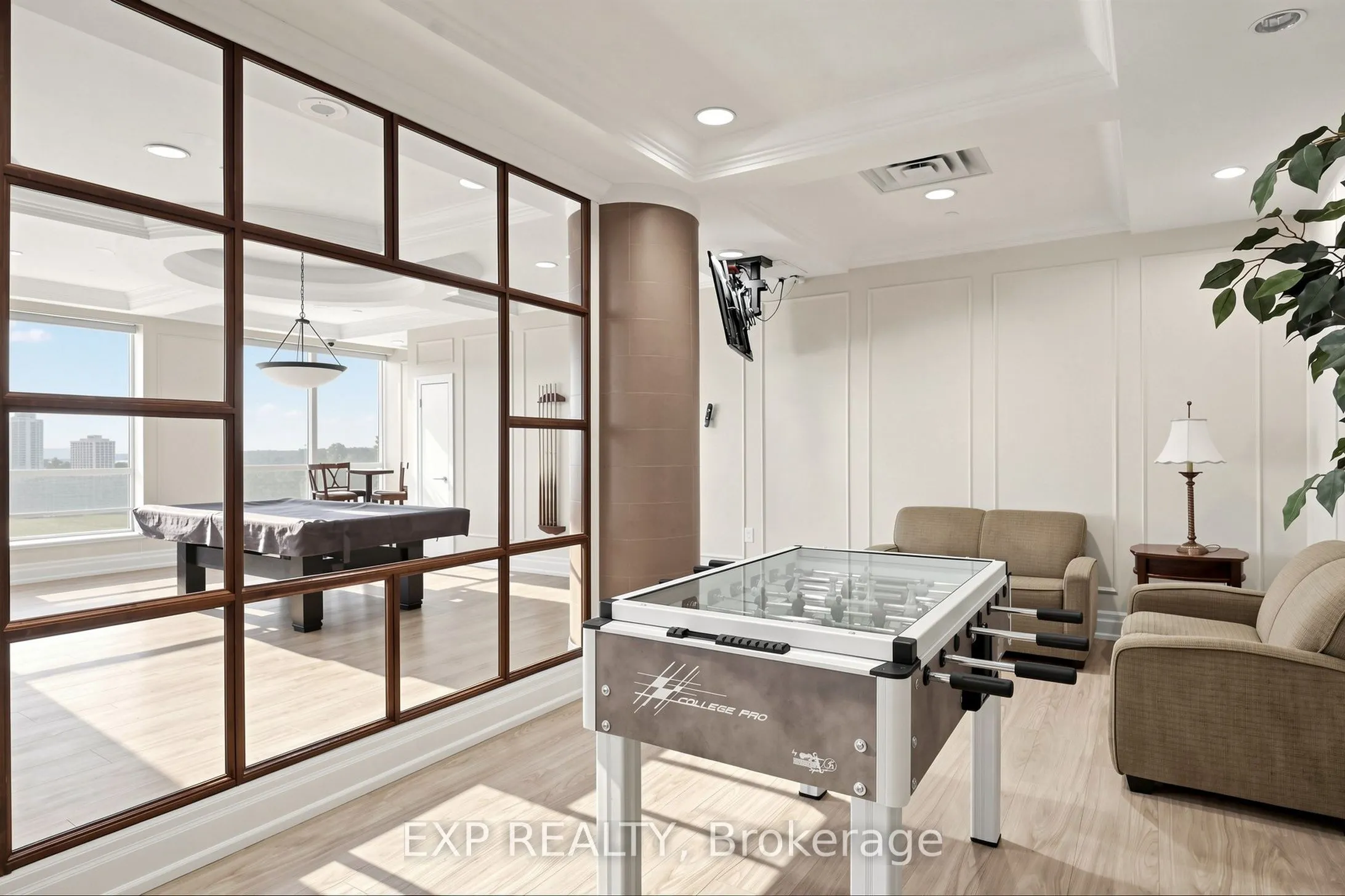 5233 Dundas Street W ##1428