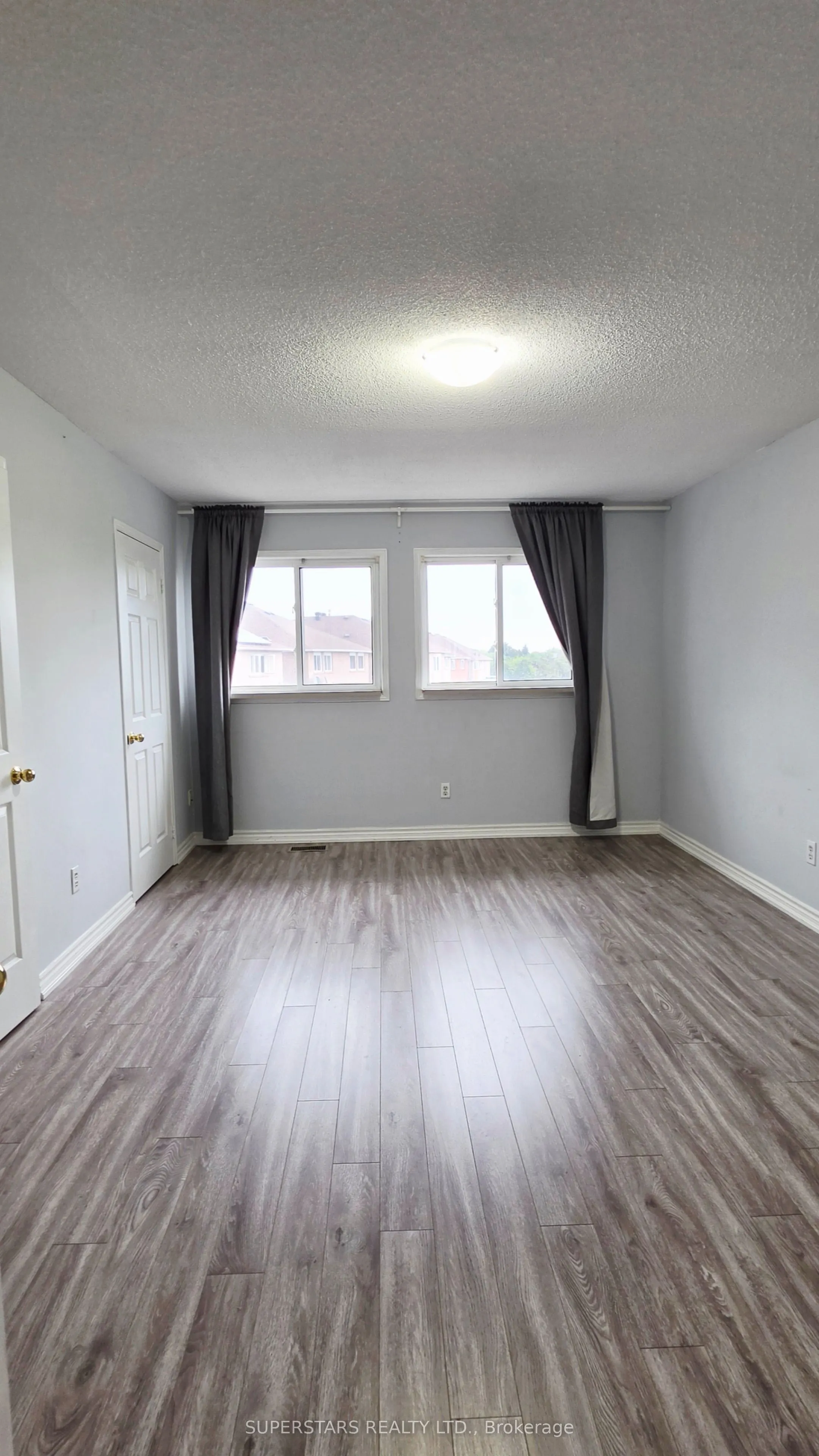 1200 Foxglove Place