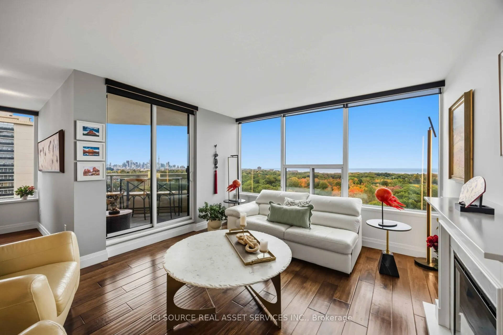 50 Quebec Avenue #1601