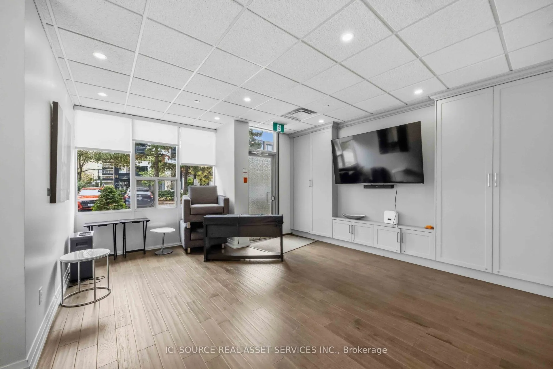 50 Quebec Avenue #1601