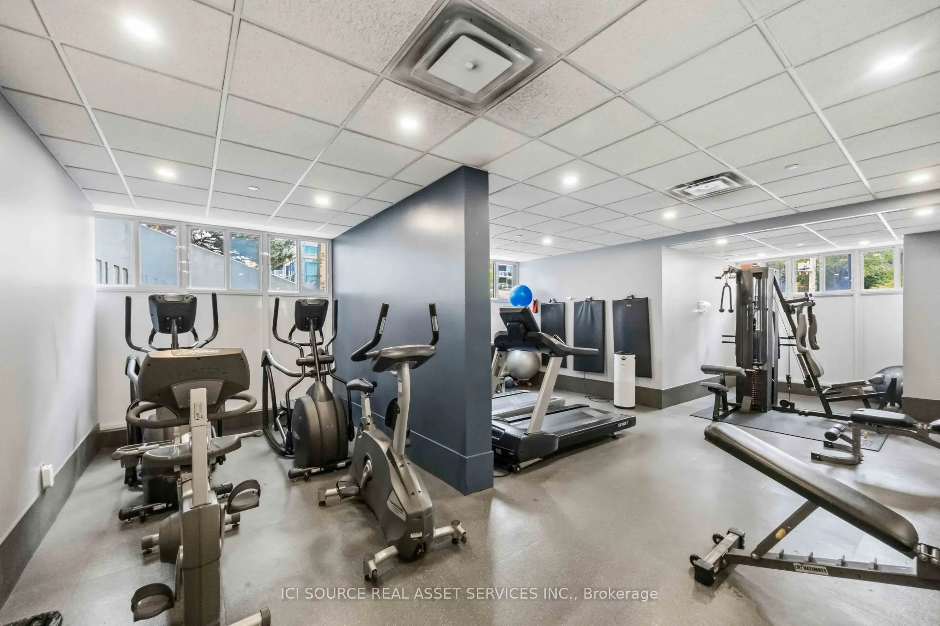 50 Quebec Avenue #1601