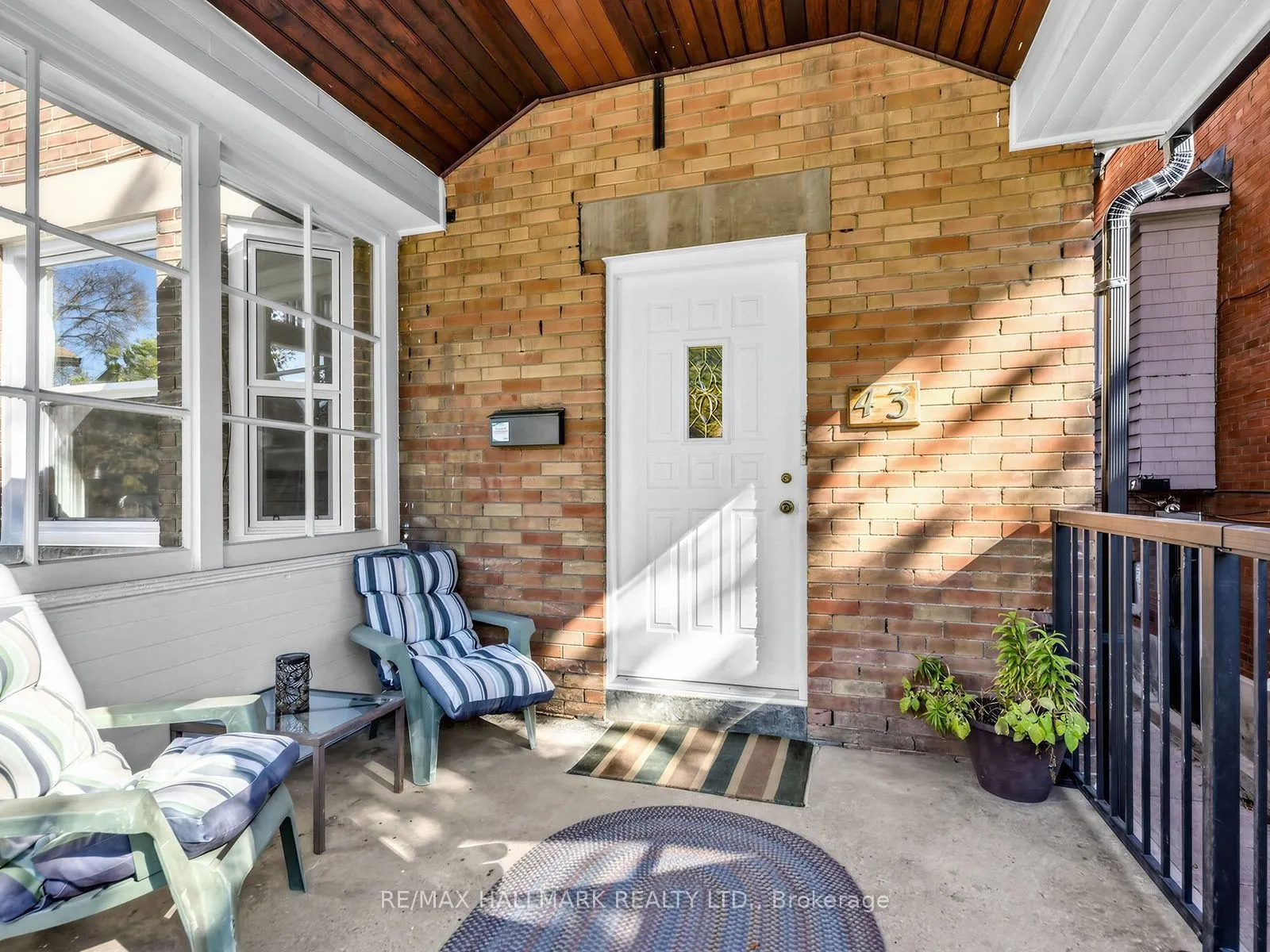 43 Highview Crescent #1