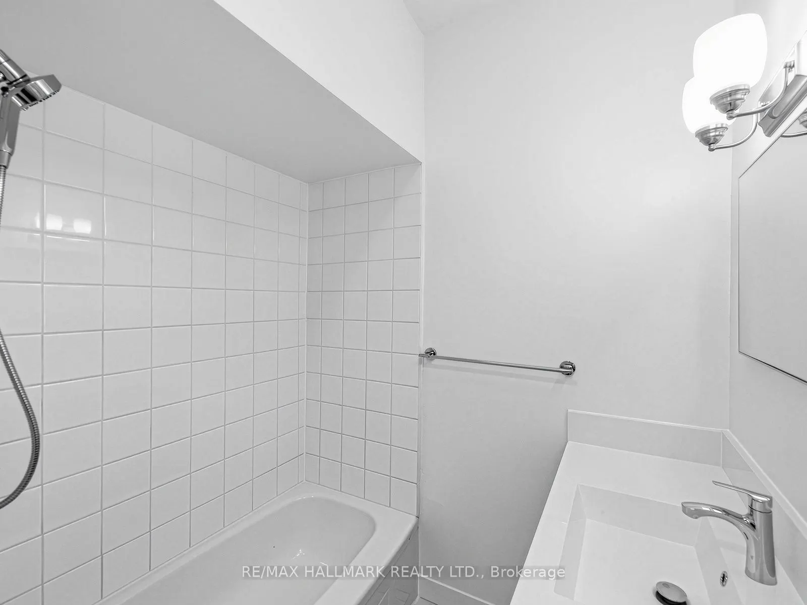 43 Highview Crescent #1