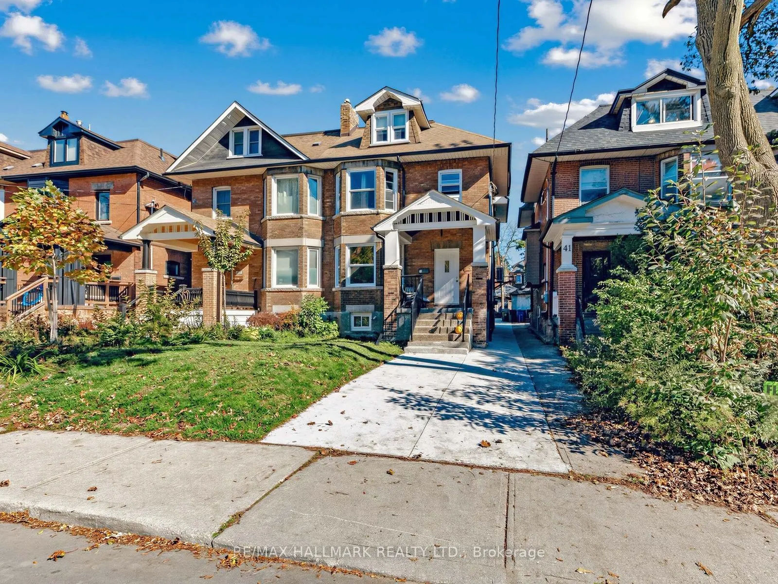 43 Highview Crescent #1