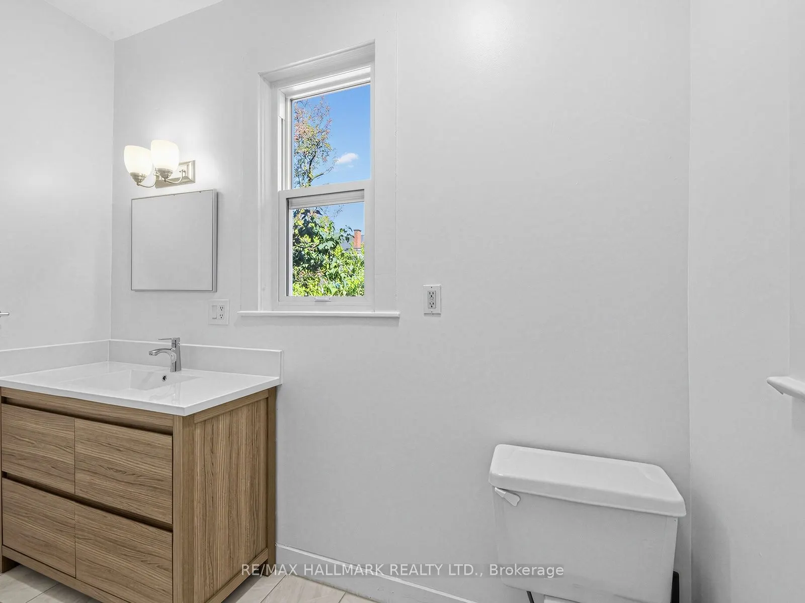 43 Highview Crescent #1