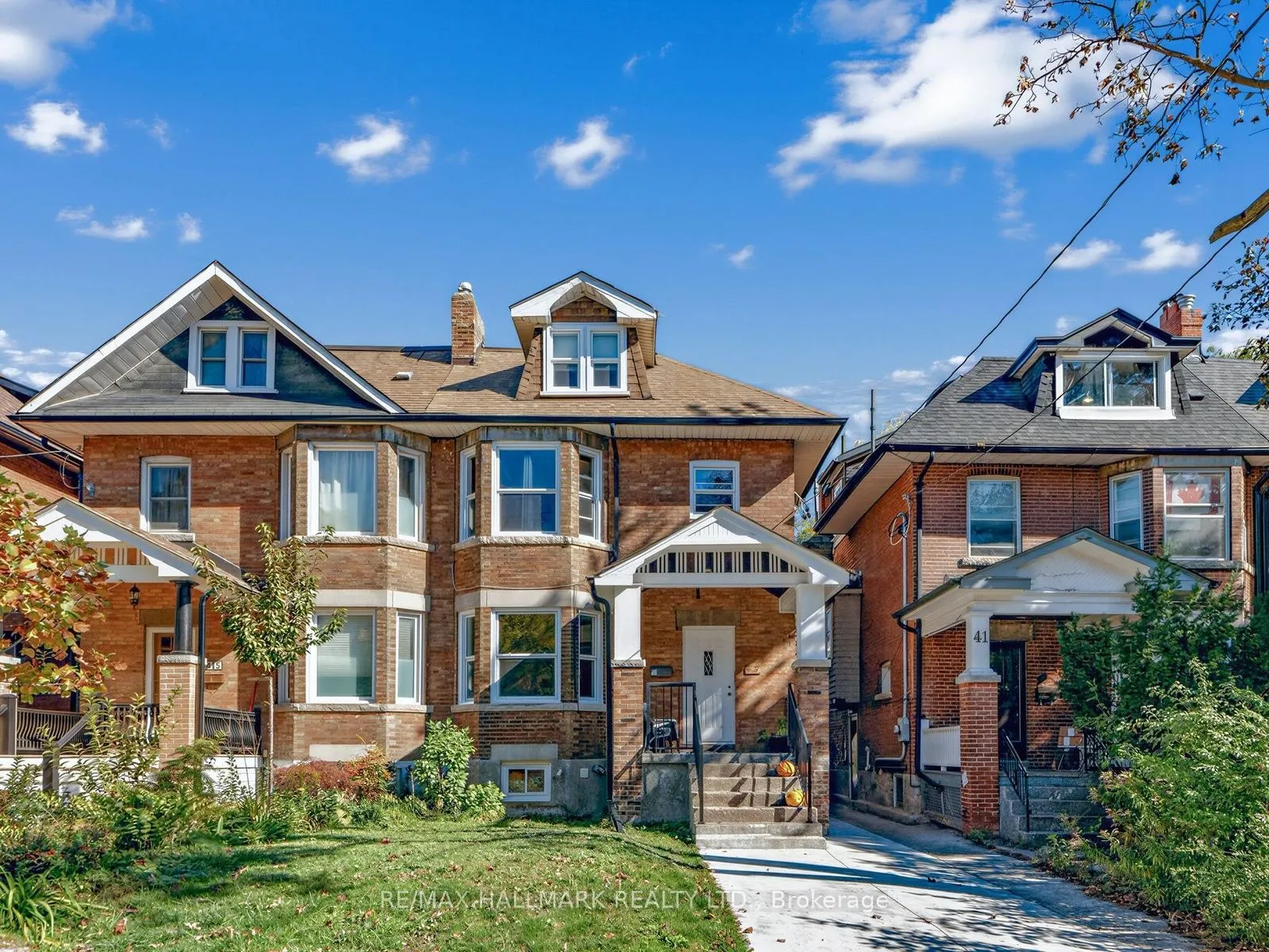 43 Highview Crescent #1