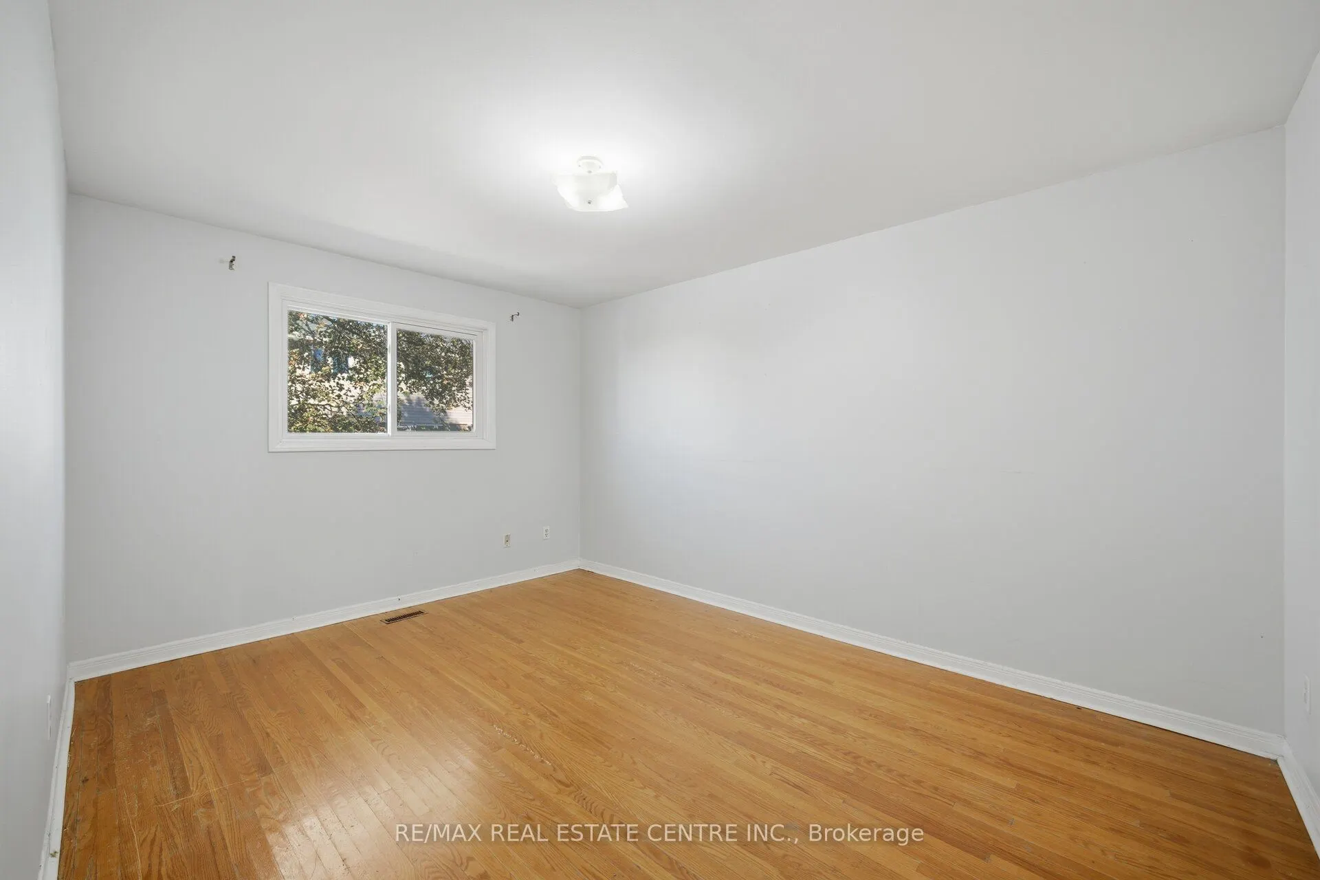10 Major Oaks Drive