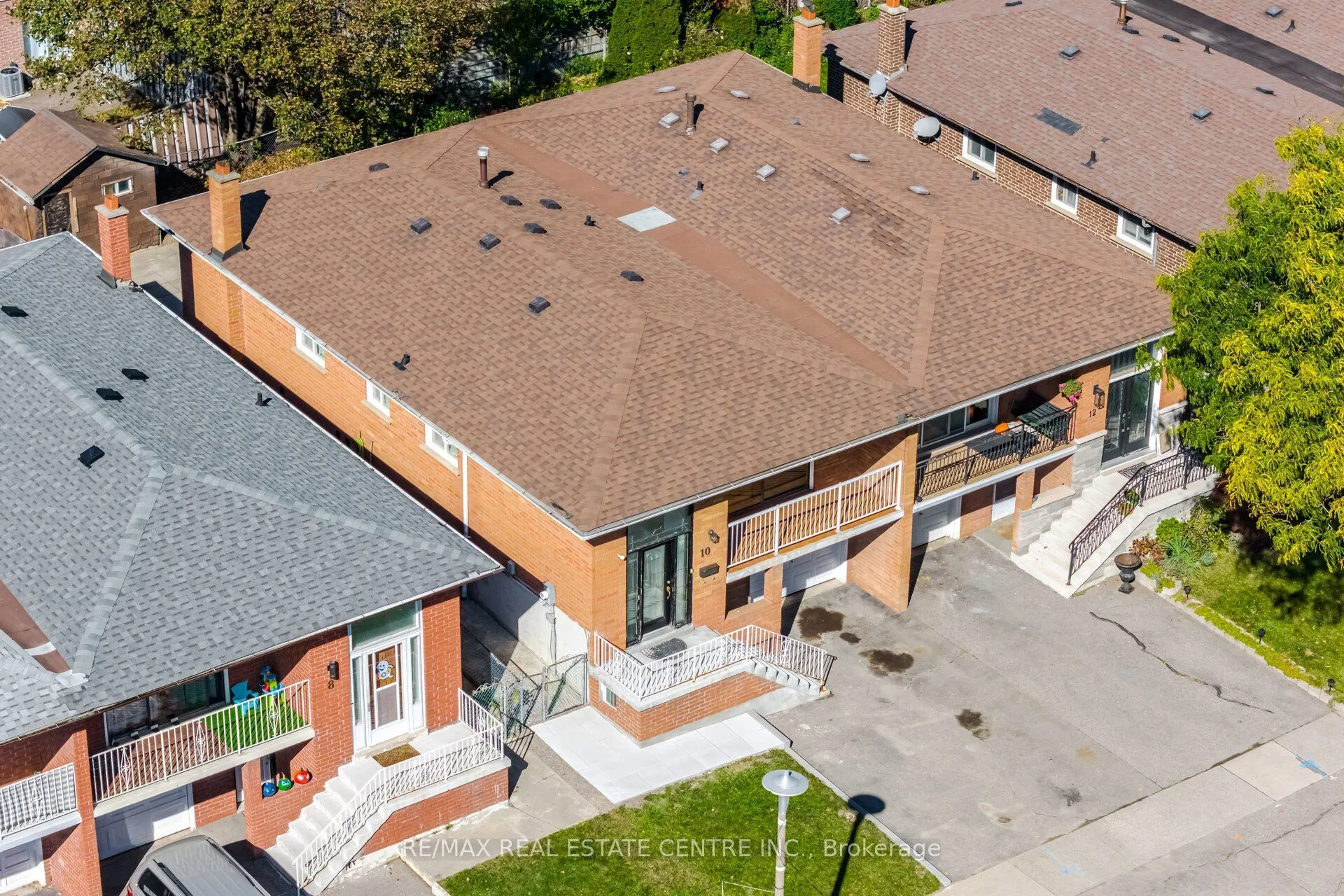 10 Major Oaks Drive