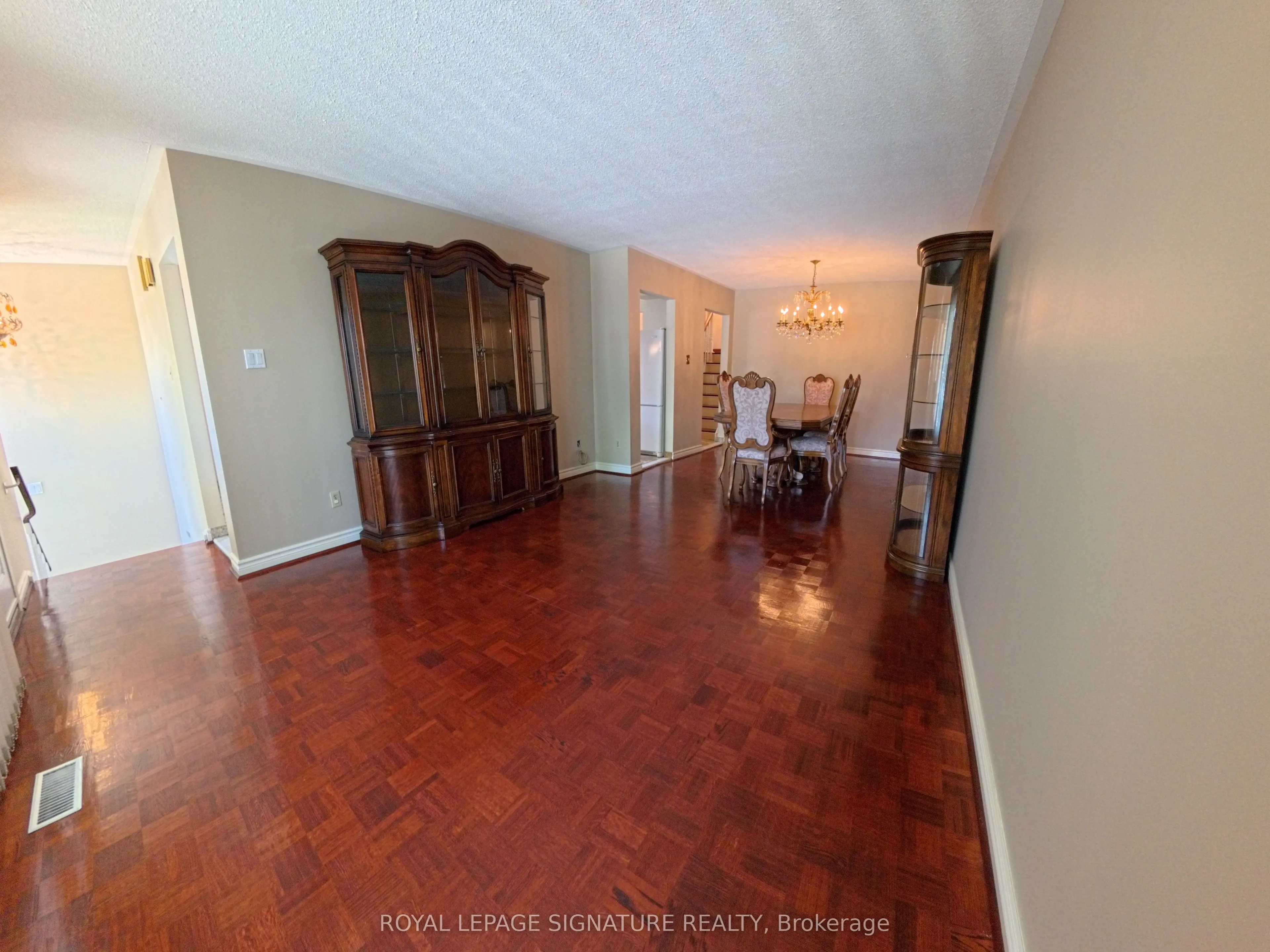 3612 Birchmeadow Crescent