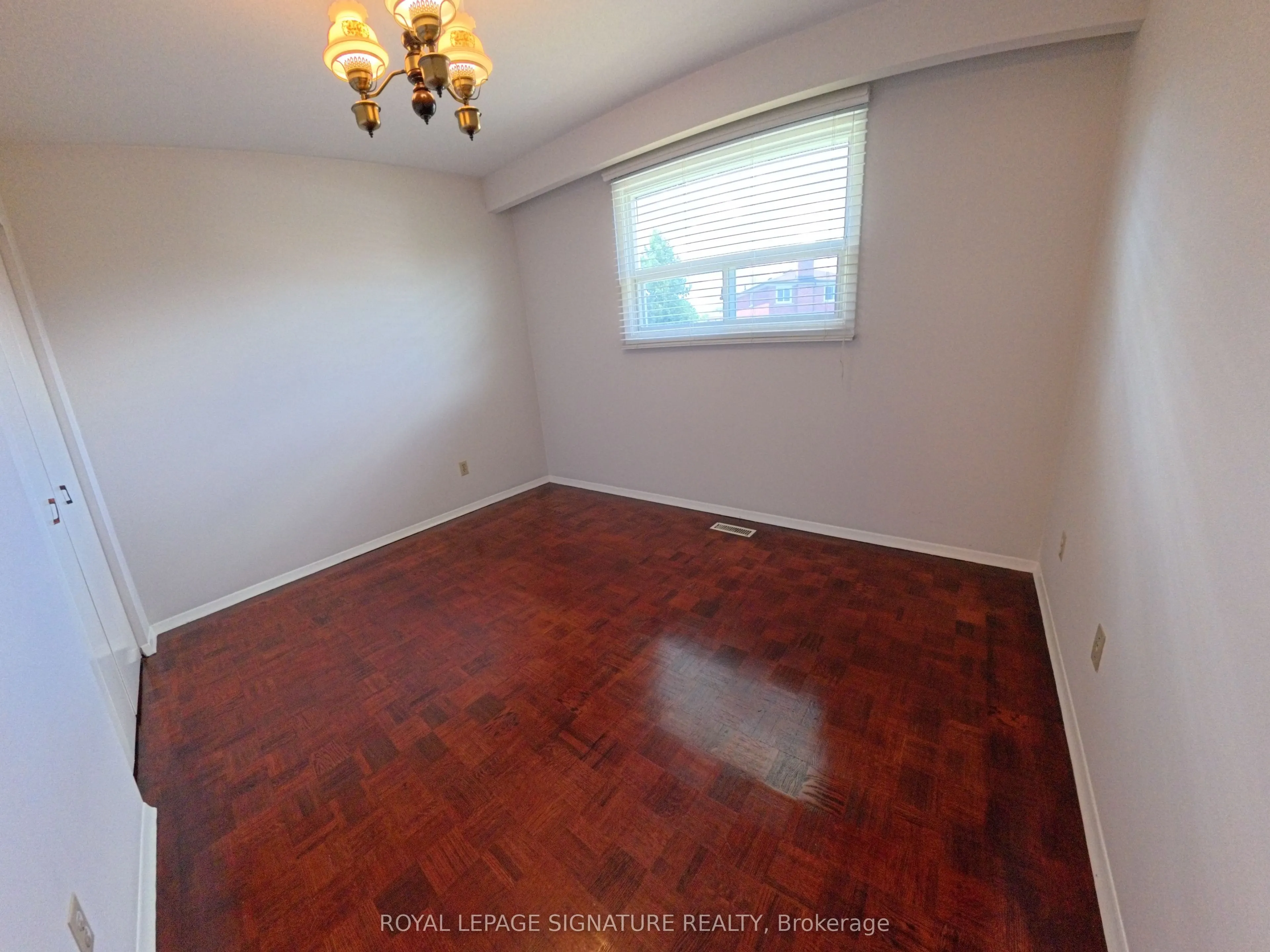 3612 Birchmeadow Crescent