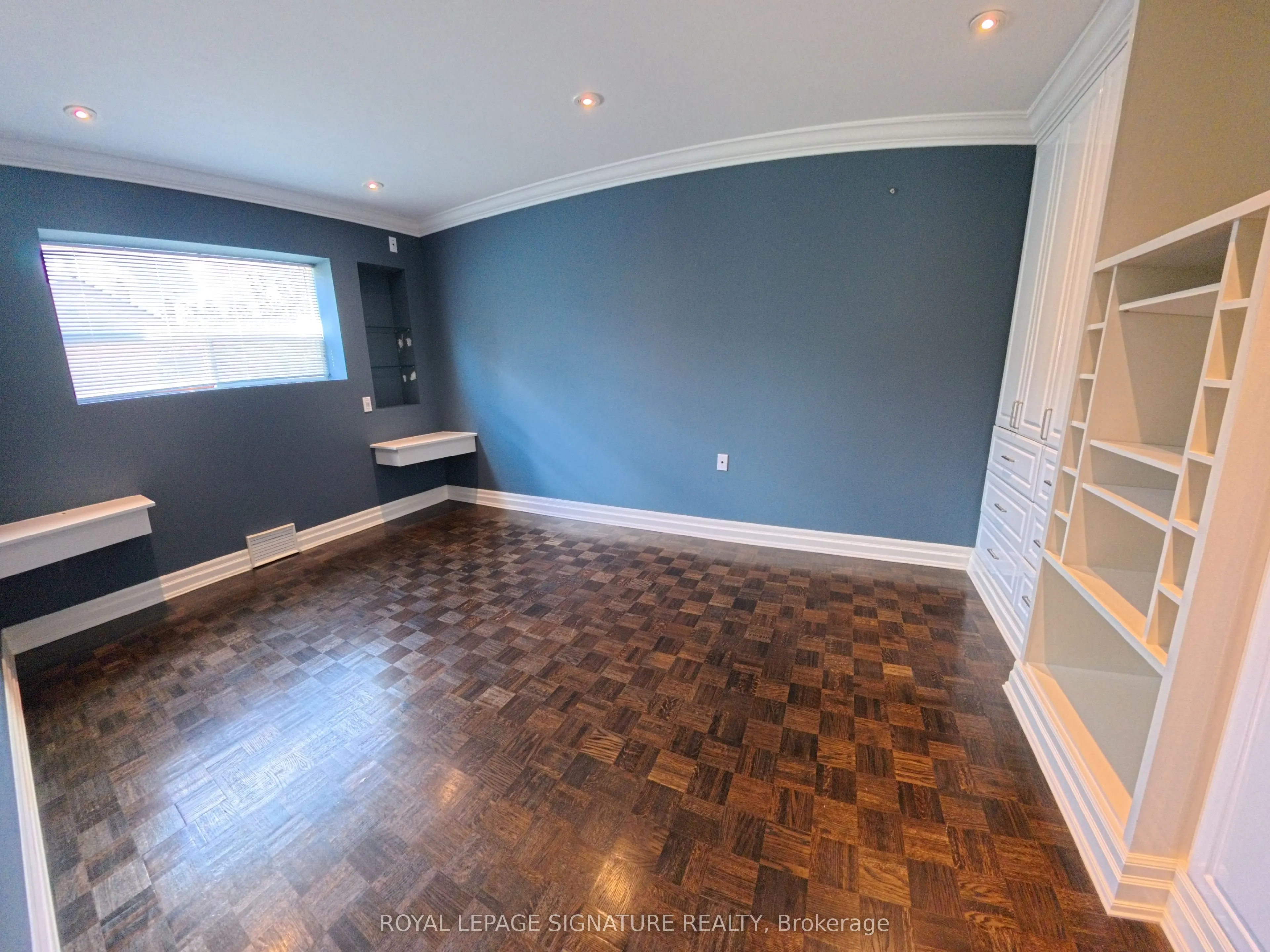 3612 Birchmeadow Crescent