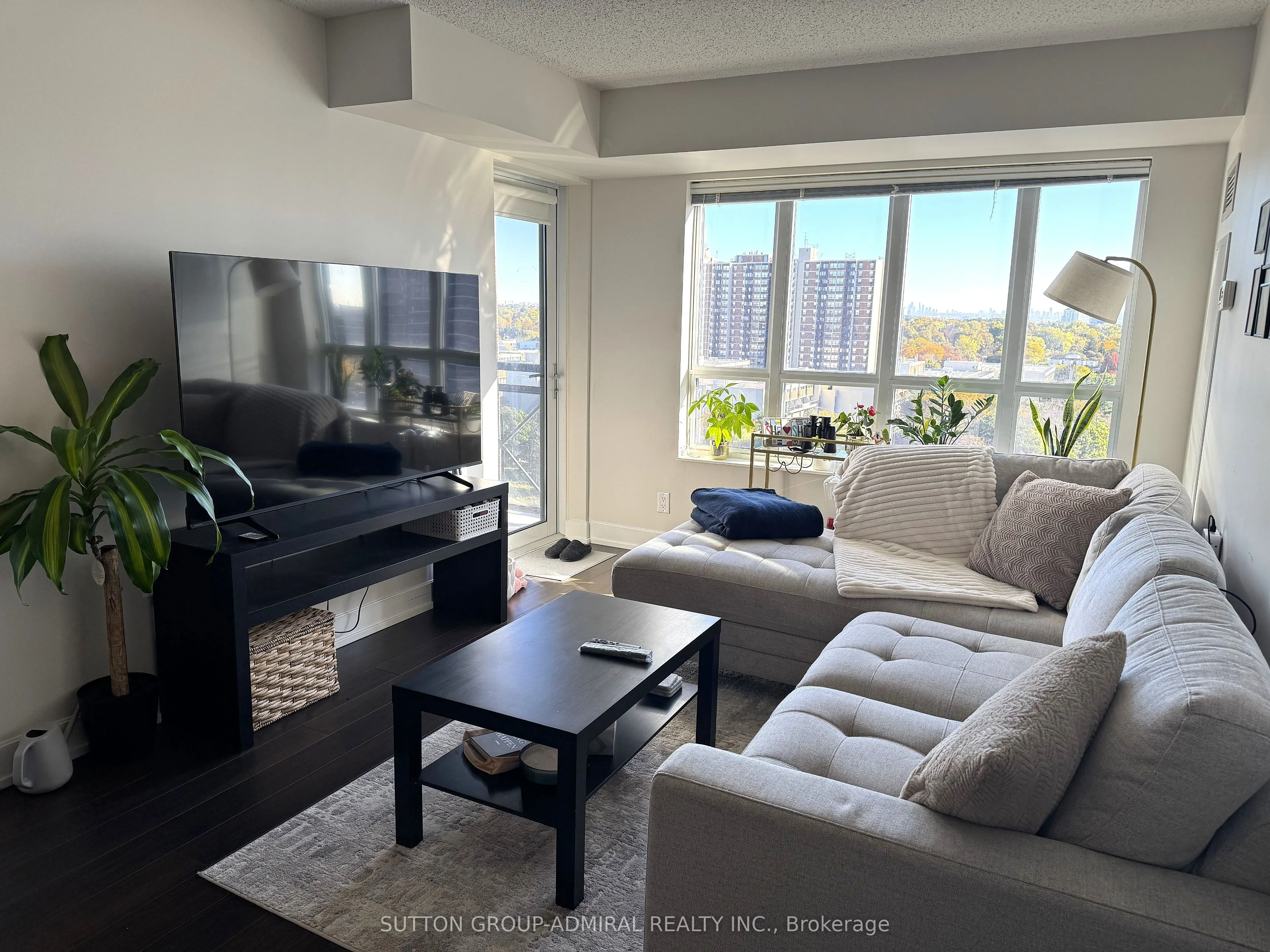2 Eva Road E #1026