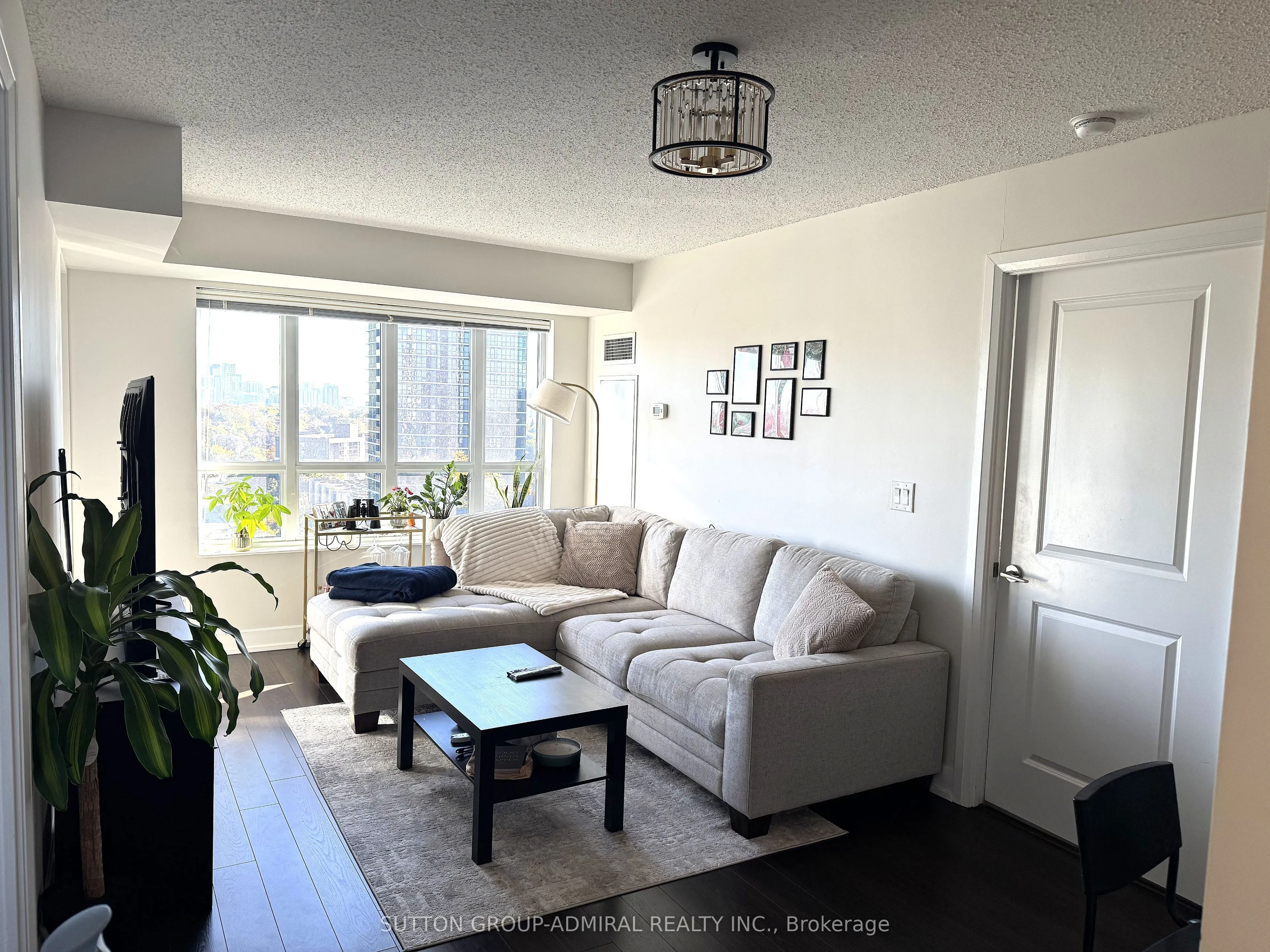 2 Eva Road E #1026