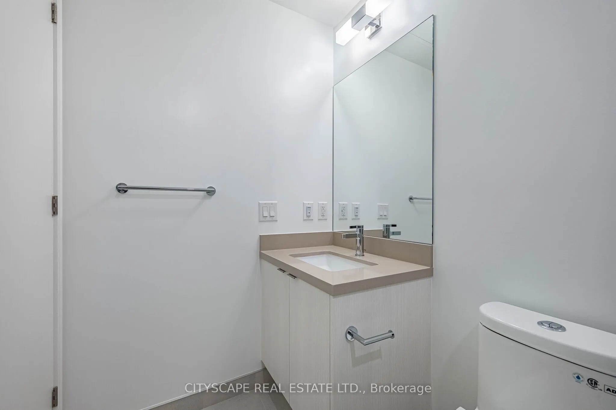 2450 Bloor Street W #316