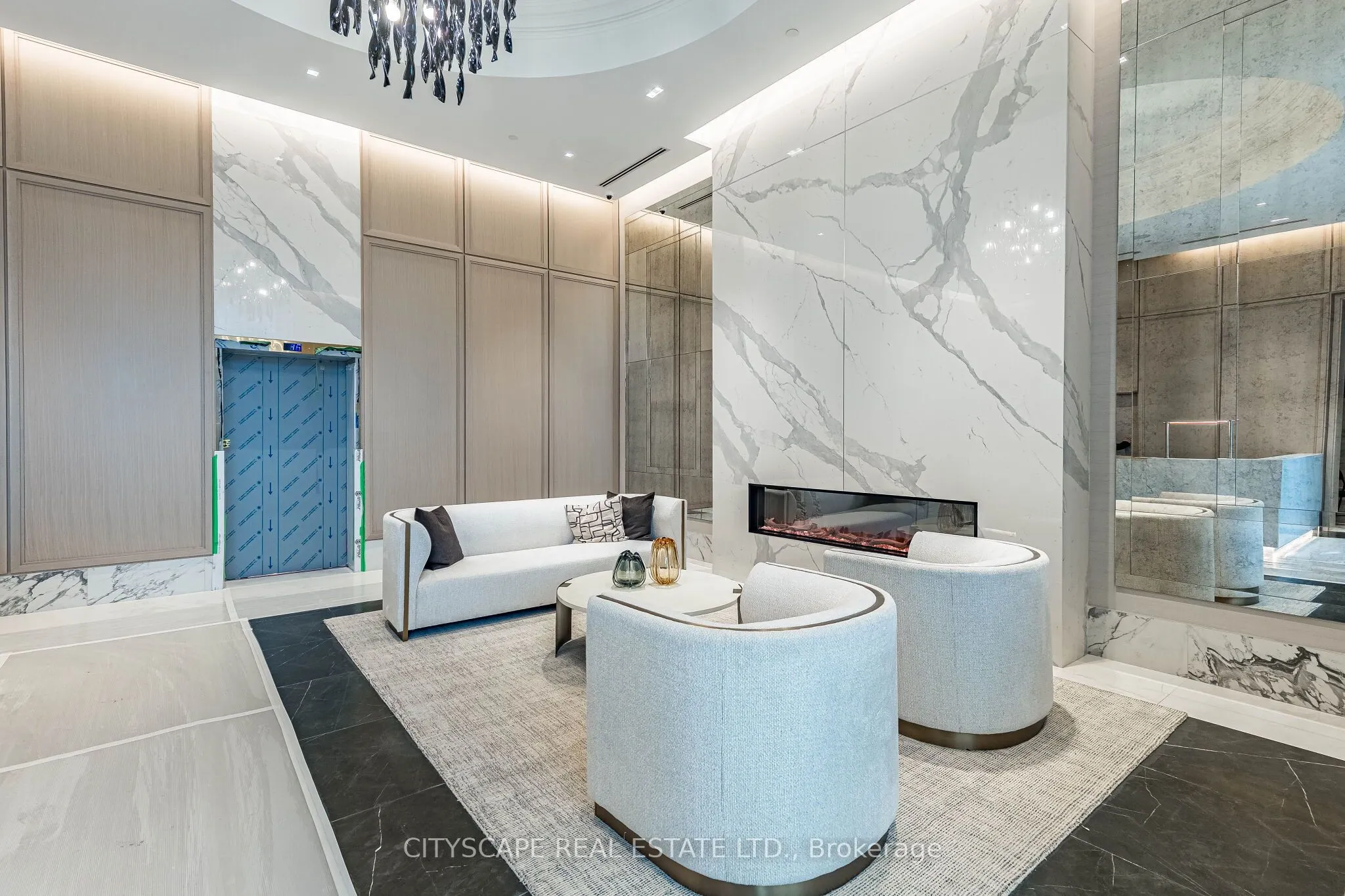 2450 Bloor Street W #316
