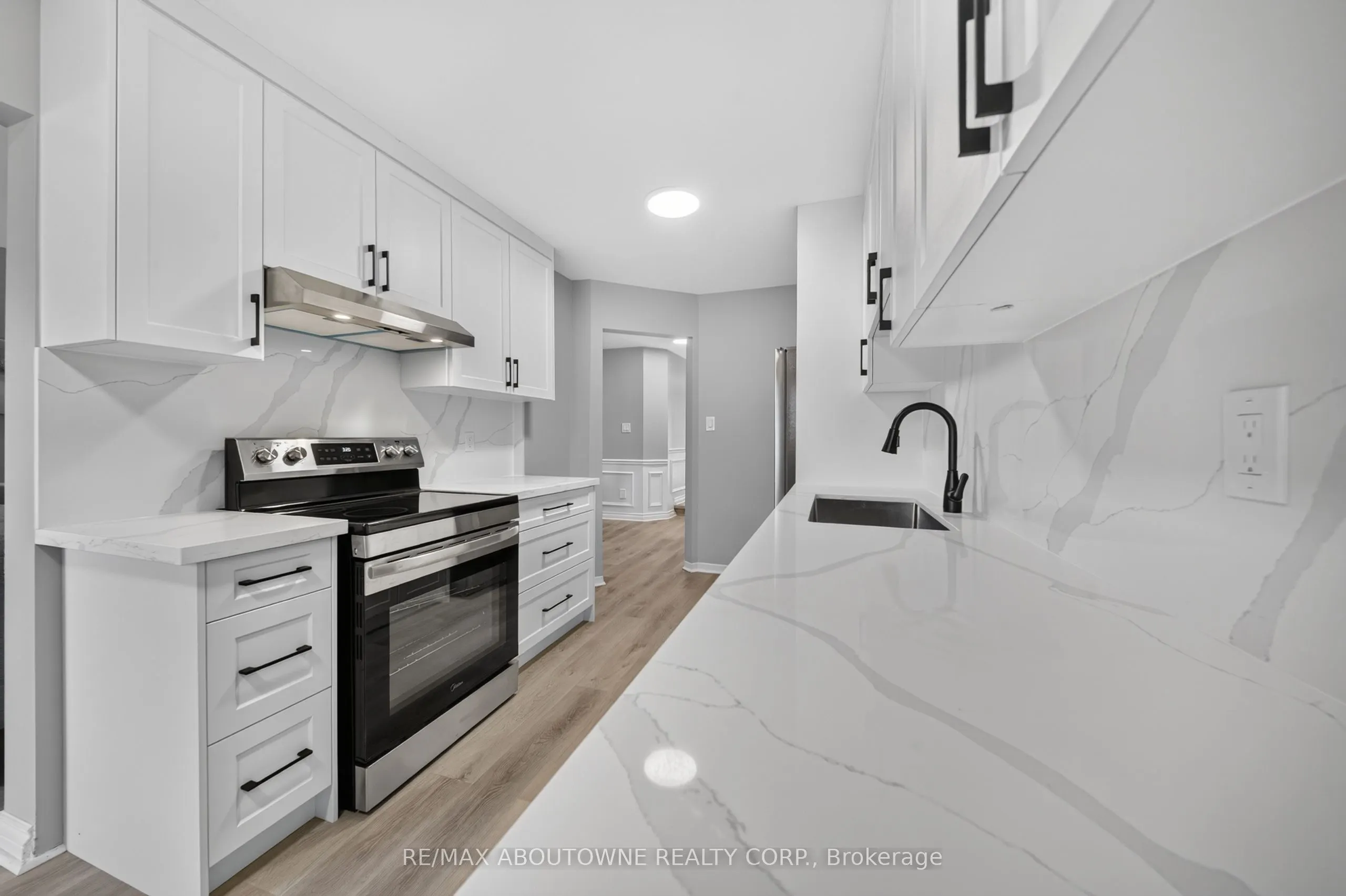 4353 Sawmill Valley Drive
