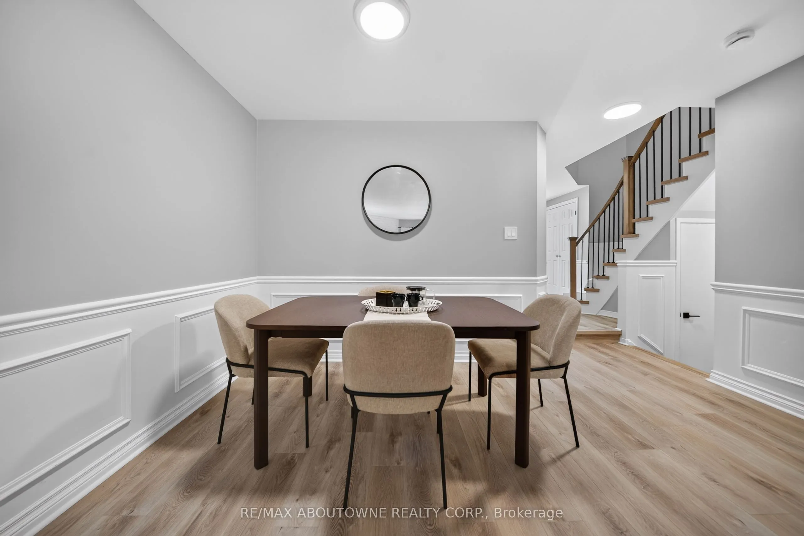 4353 Sawmill Valley Drive